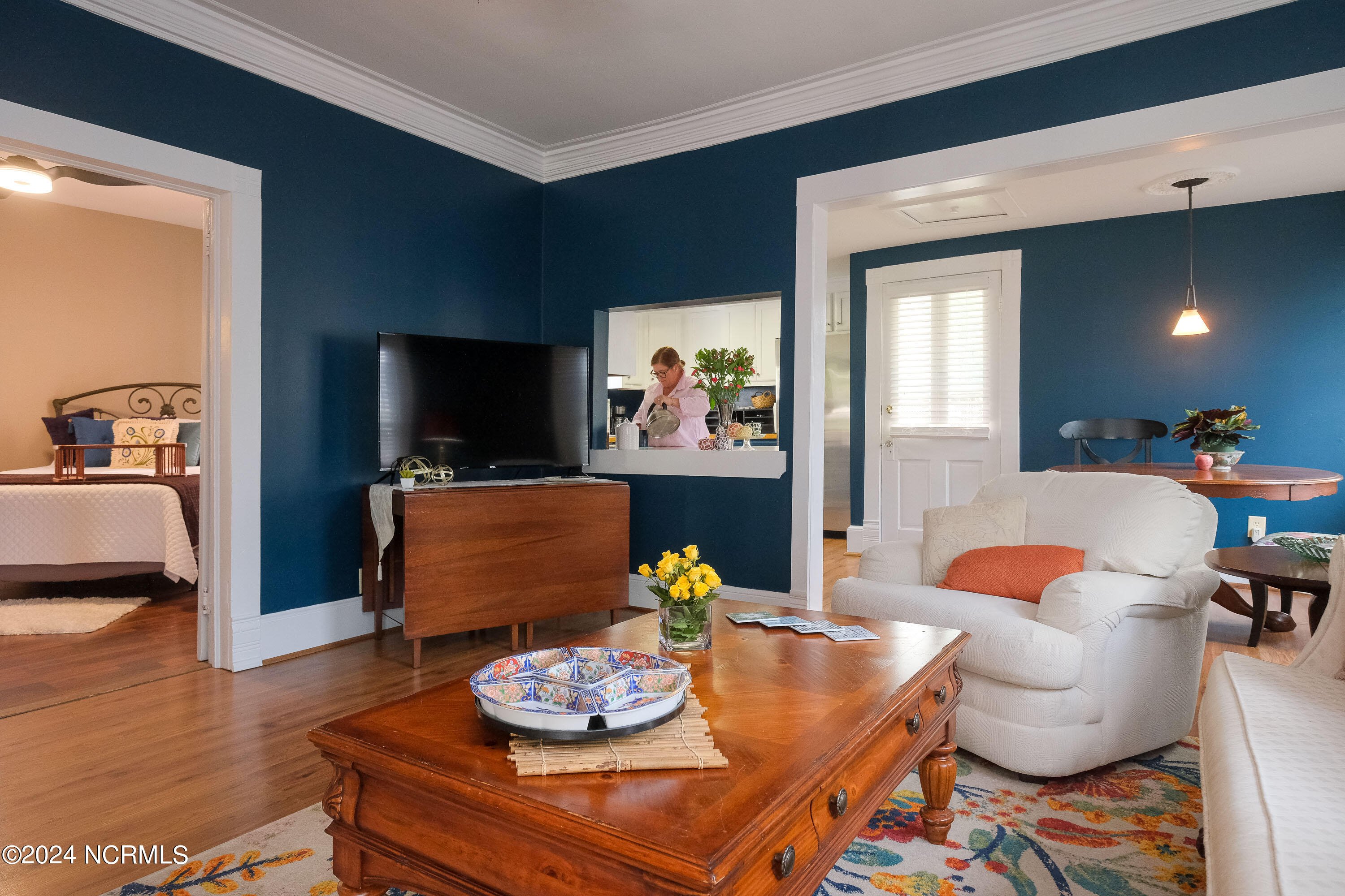 111 S Oakum Street Property Photo 18