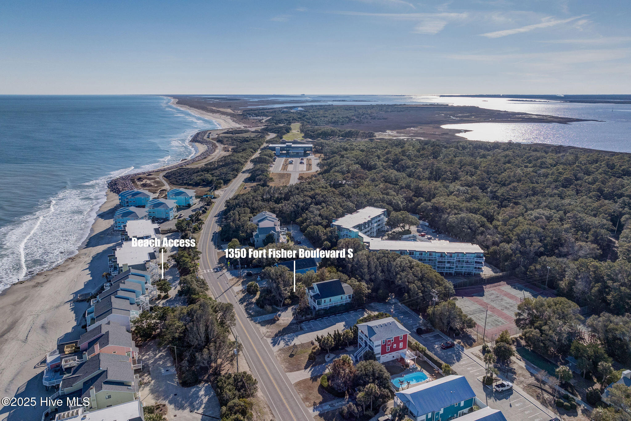 1350 S Fort Fisher Boulevard Property Photo 3