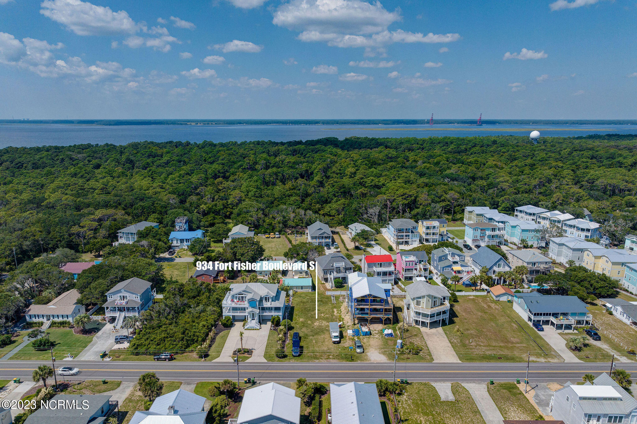 934 S Fort Fisher Boulevard Property Photo 10