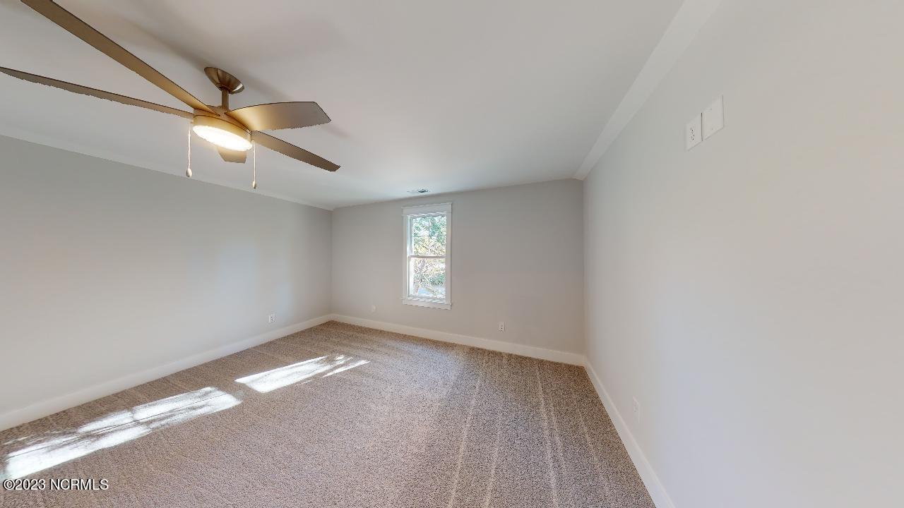 2090 Greenside Manor Drive L-39 Property Photo 25