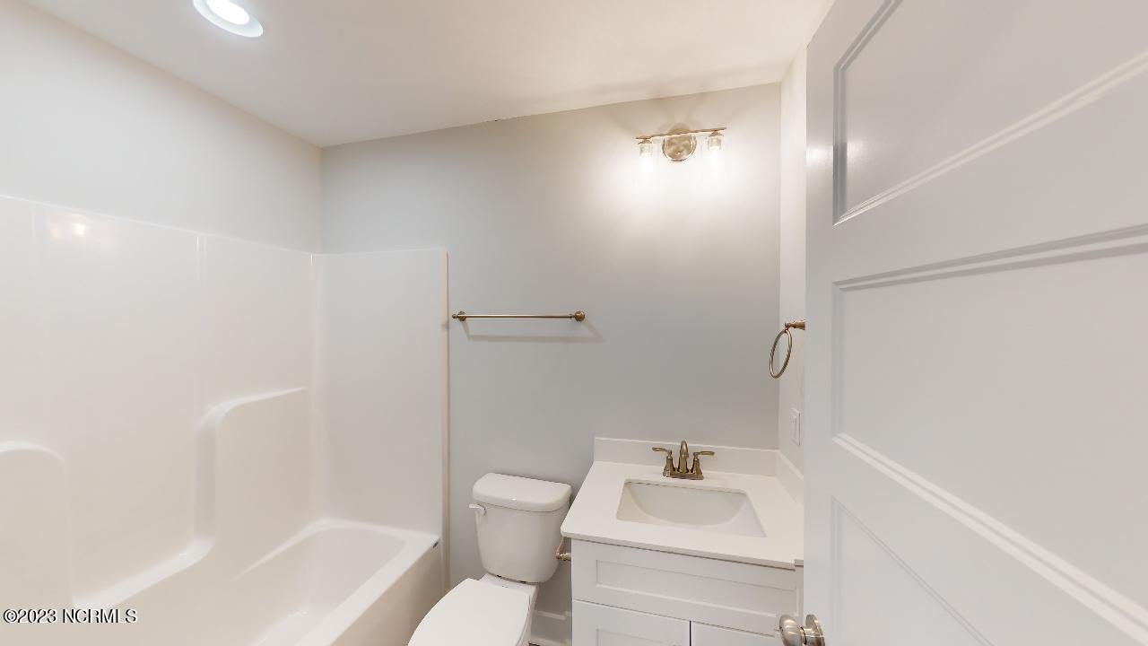 2090 Greenside Manor Drive L-39 Property Photo 26