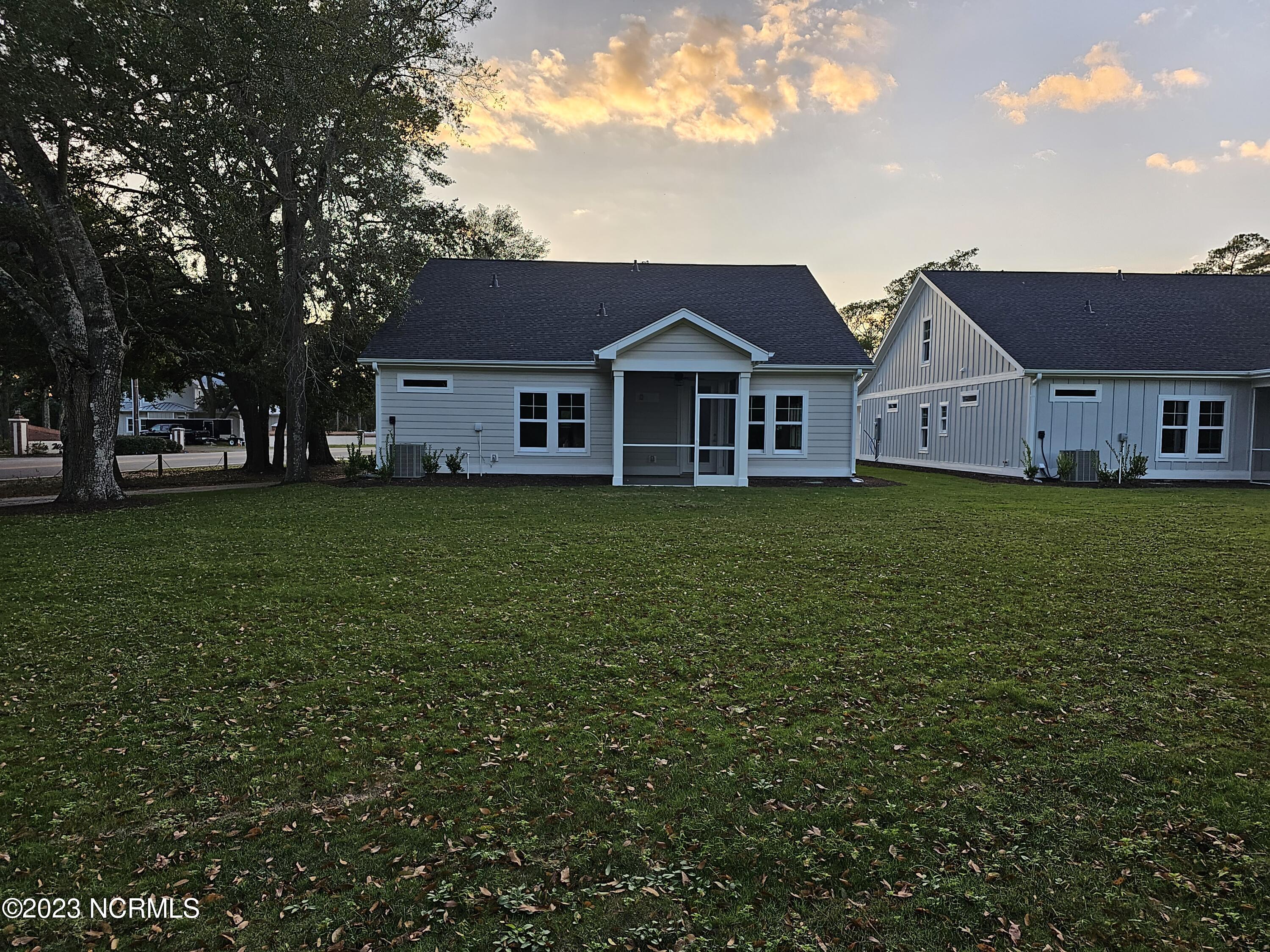 2090 Greenside Manor Drive L-39 Property Photo 63