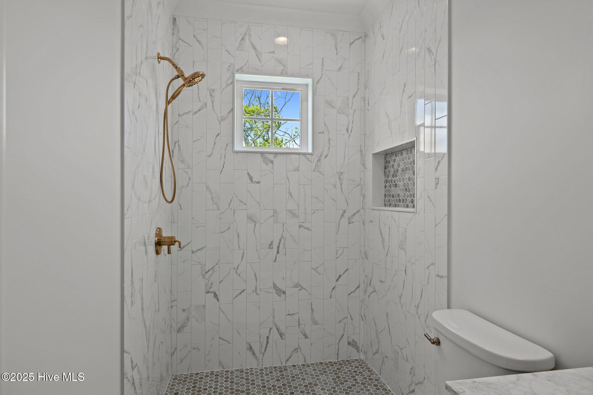 325 Anson Road Property Photo 32