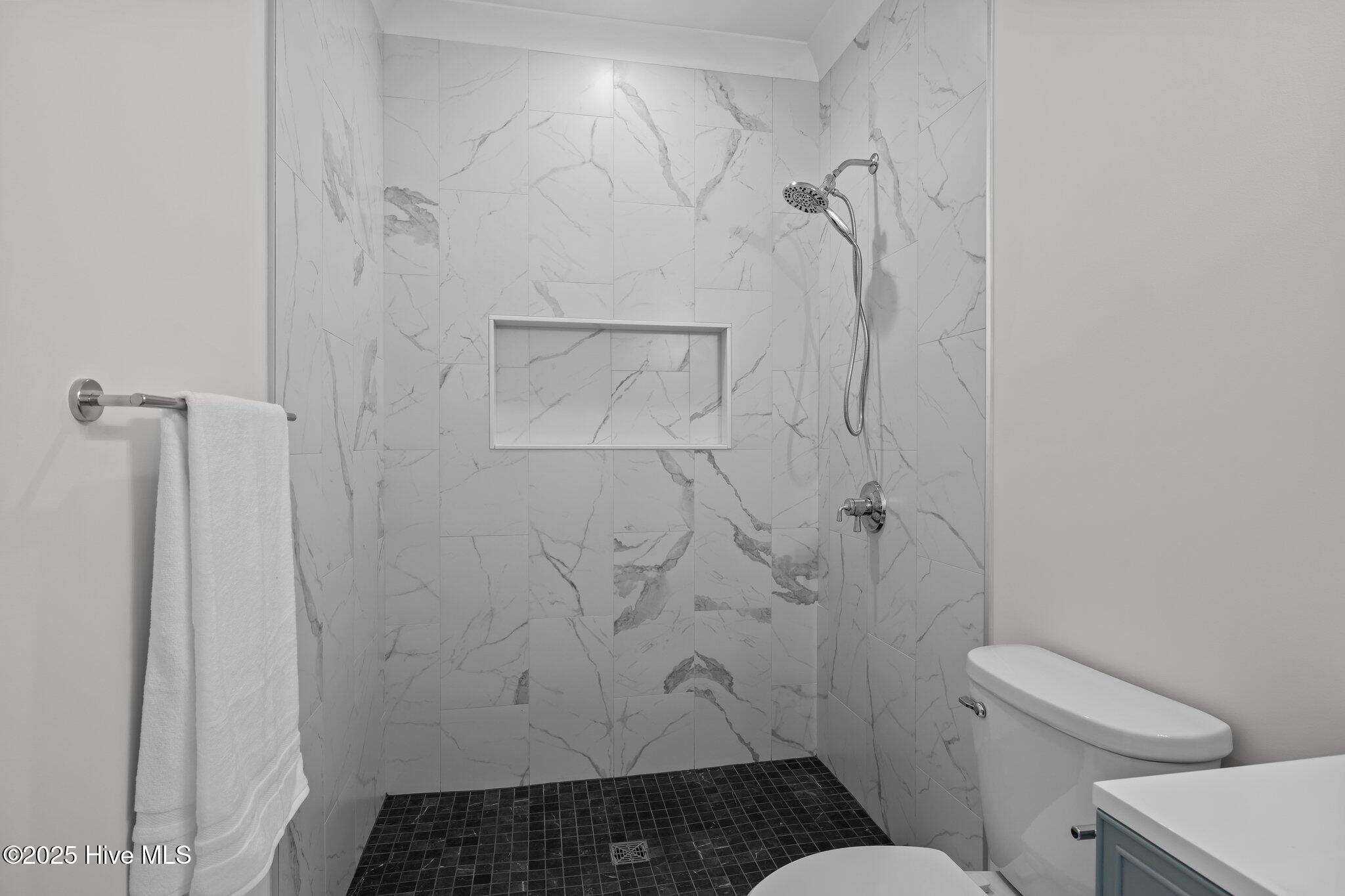 325 Anson Road Property Photo 32