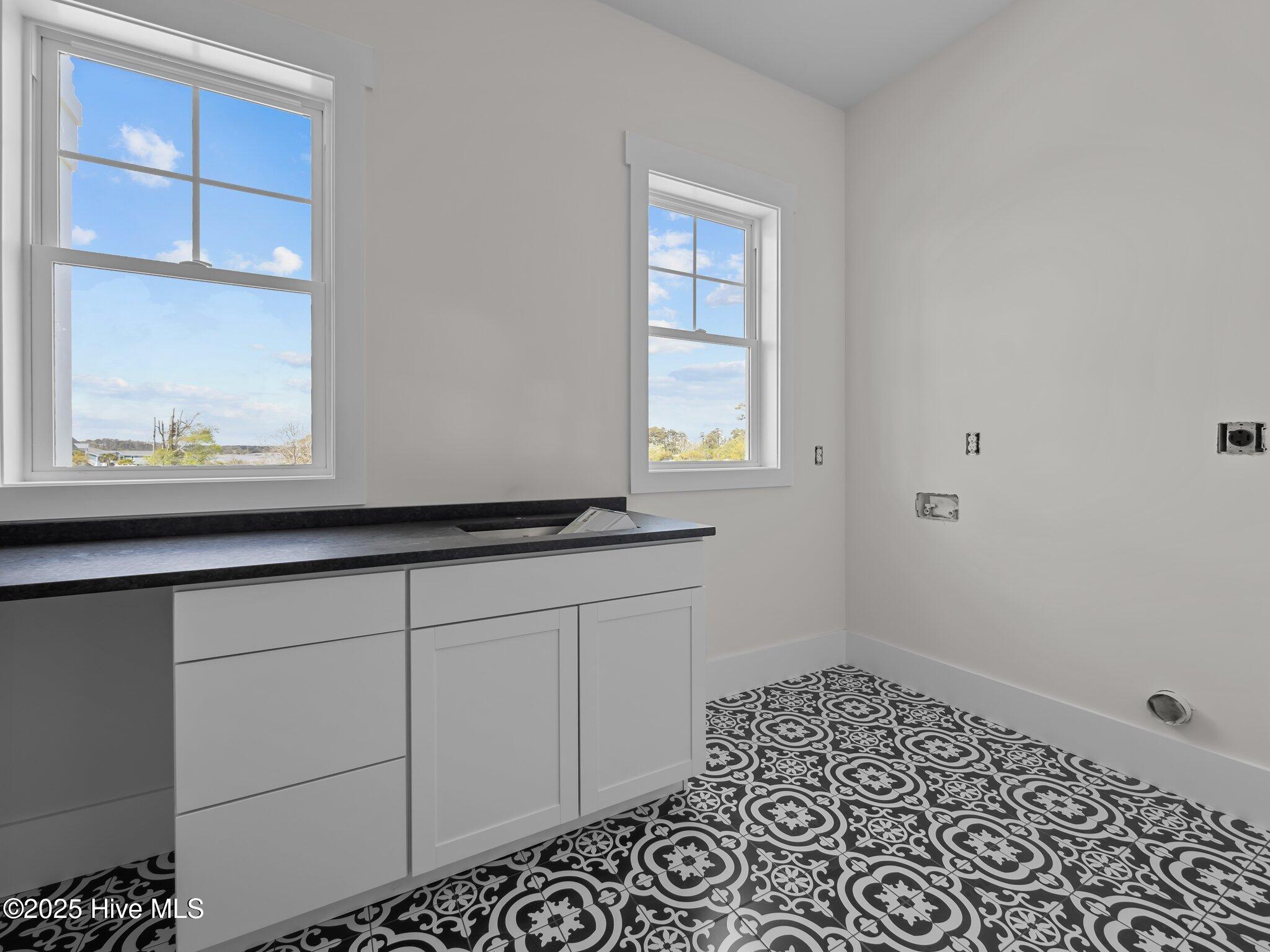 325 Anson Road Property Photo 37