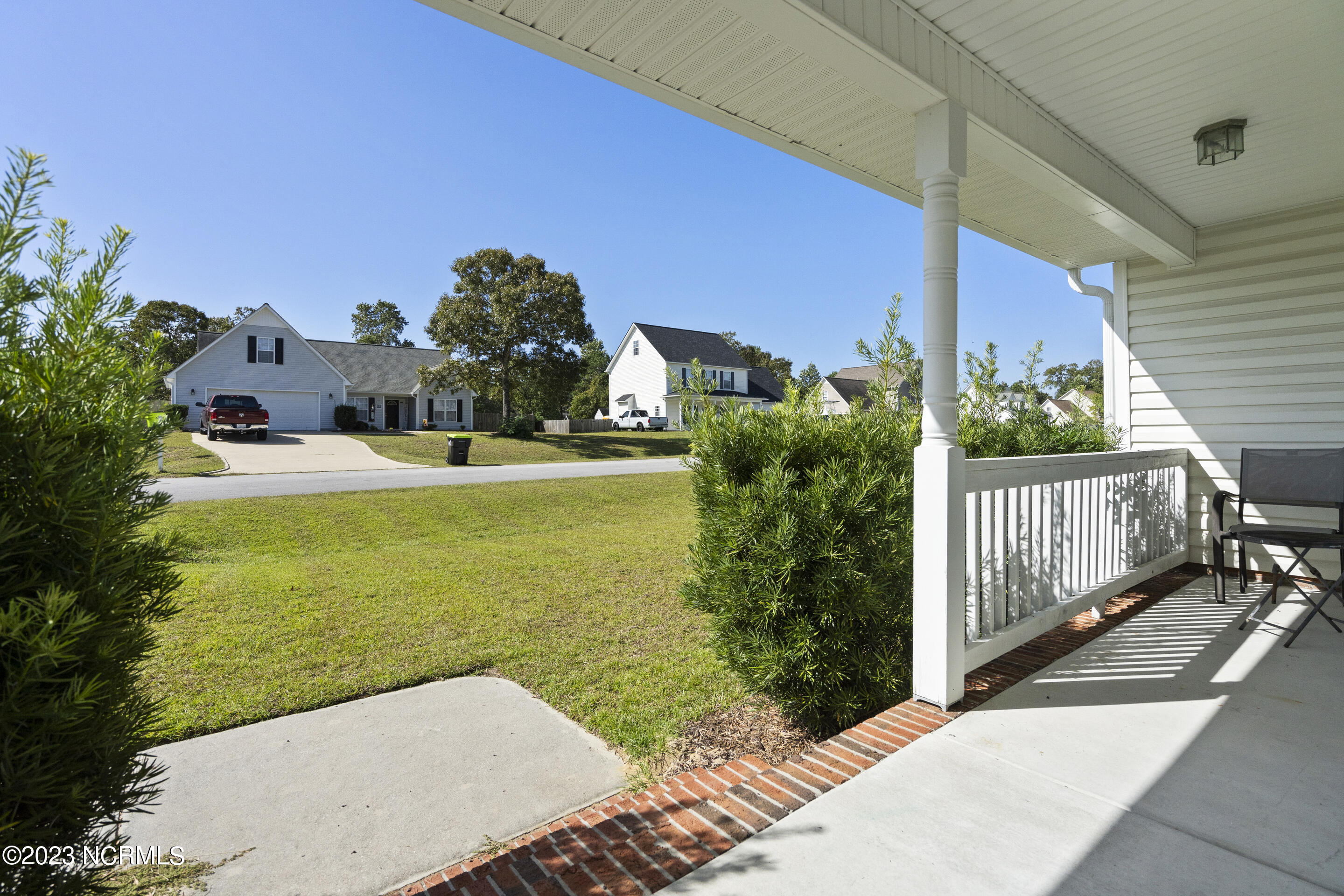 127 Secretariat Drive Property Photo 5