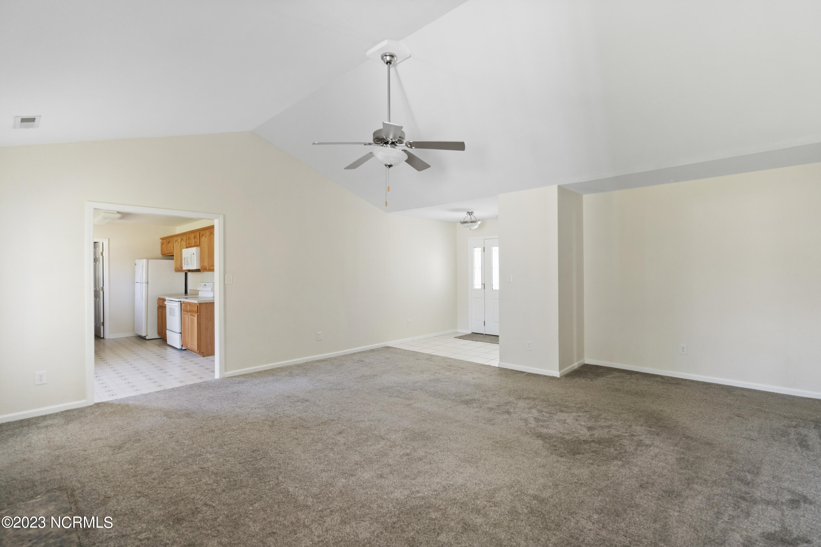 127 Secretariat Drive Property Photo 8