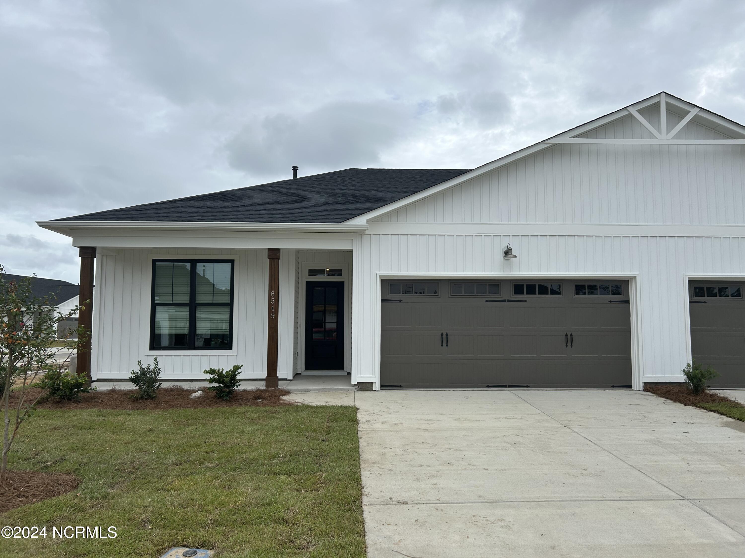 6549 Pinnacle Point Property Photo 1