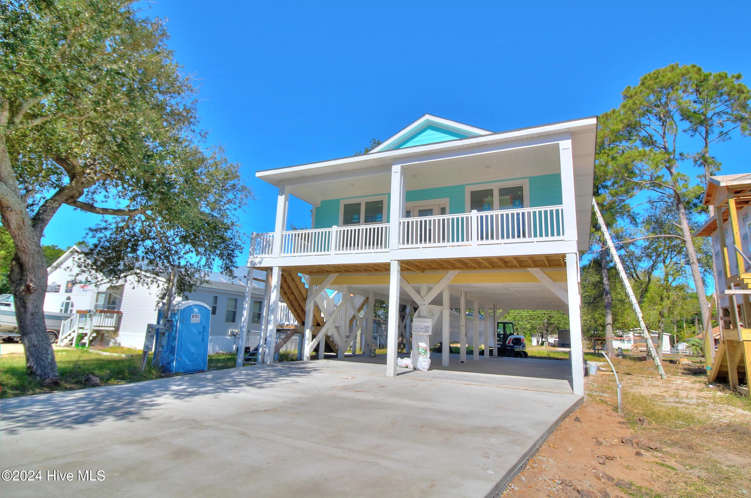 6926 Beach Drive Property Photo 2