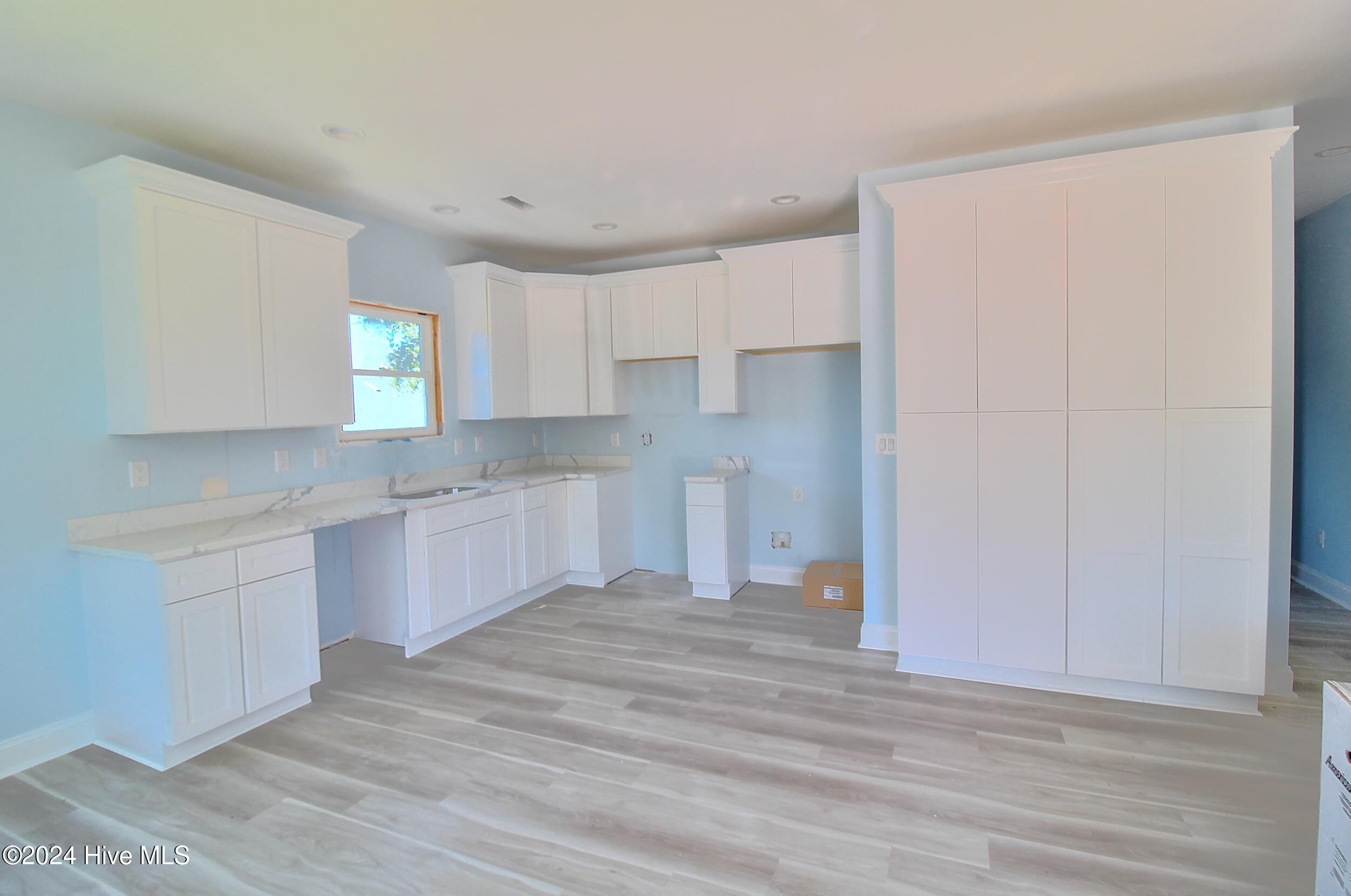 6926 Beach Drive Sw Property Photo 4