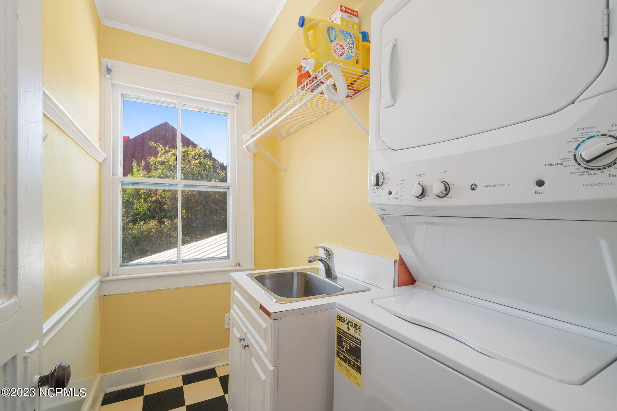501 New Street Property Photo 25