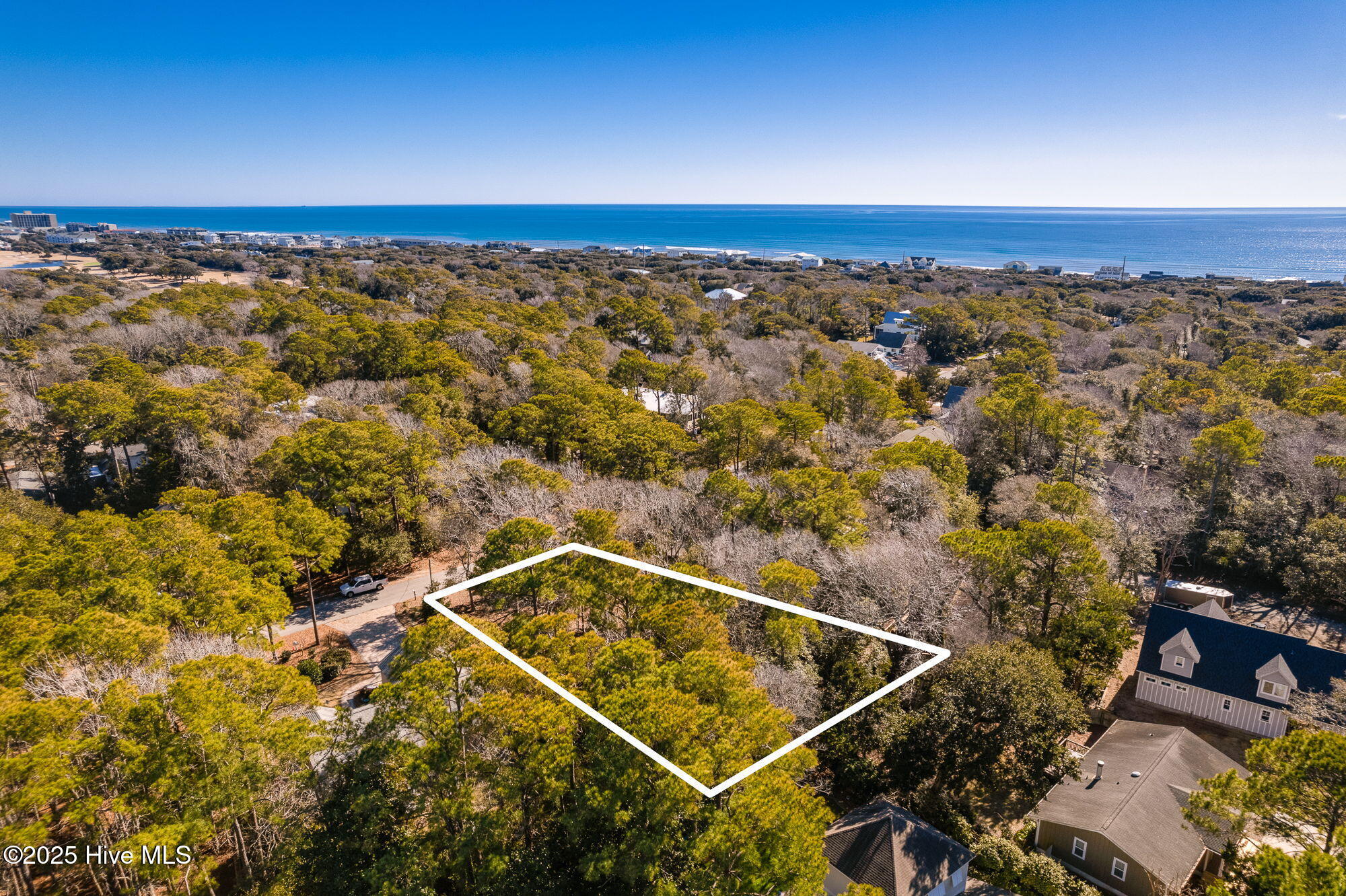 125 Willow Road Property Photo 4