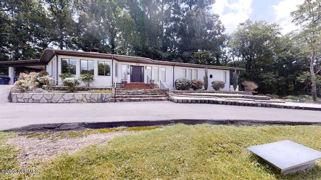 106 Courtland Drive Property Photo