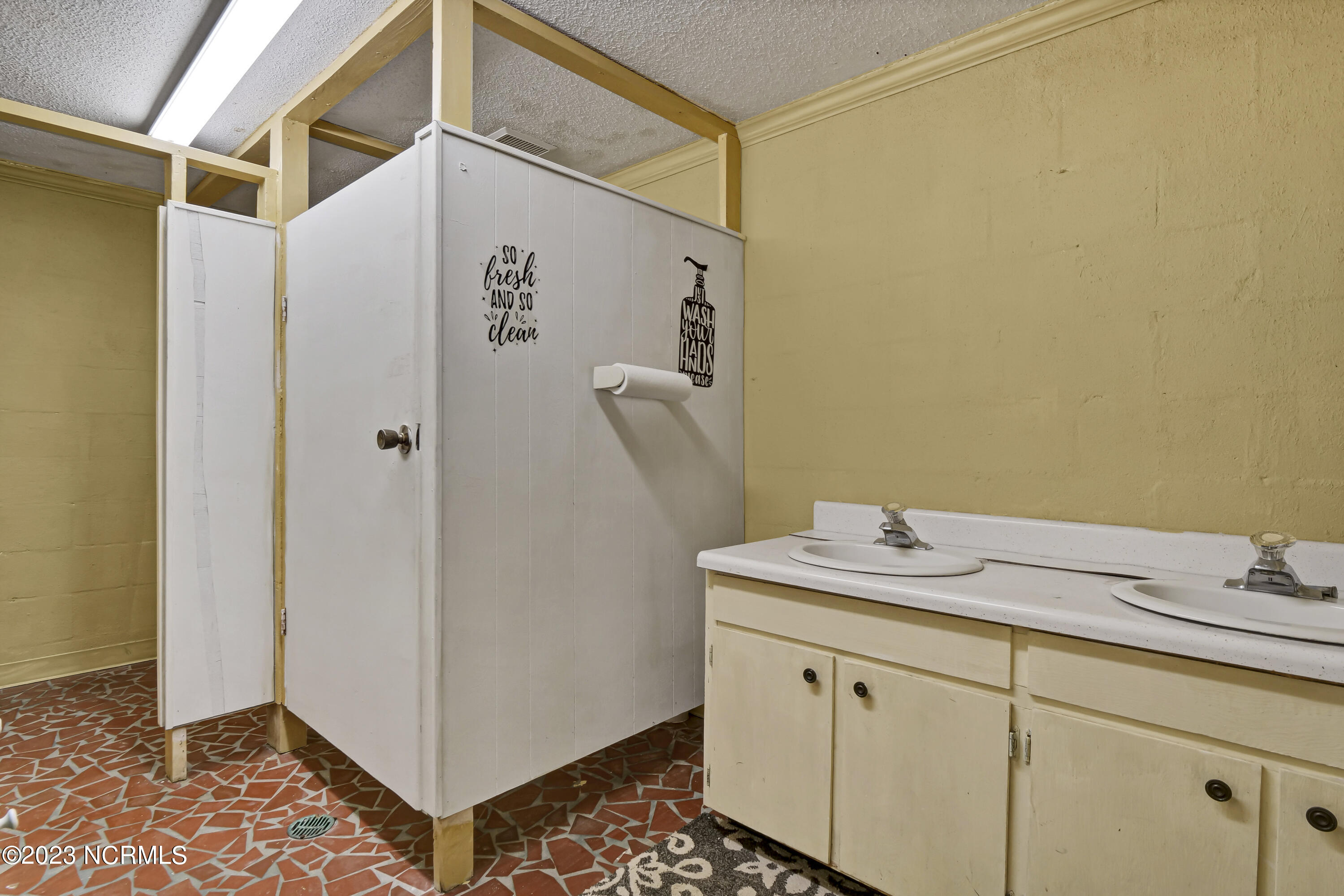 1201 Castle Street Property Photo 21