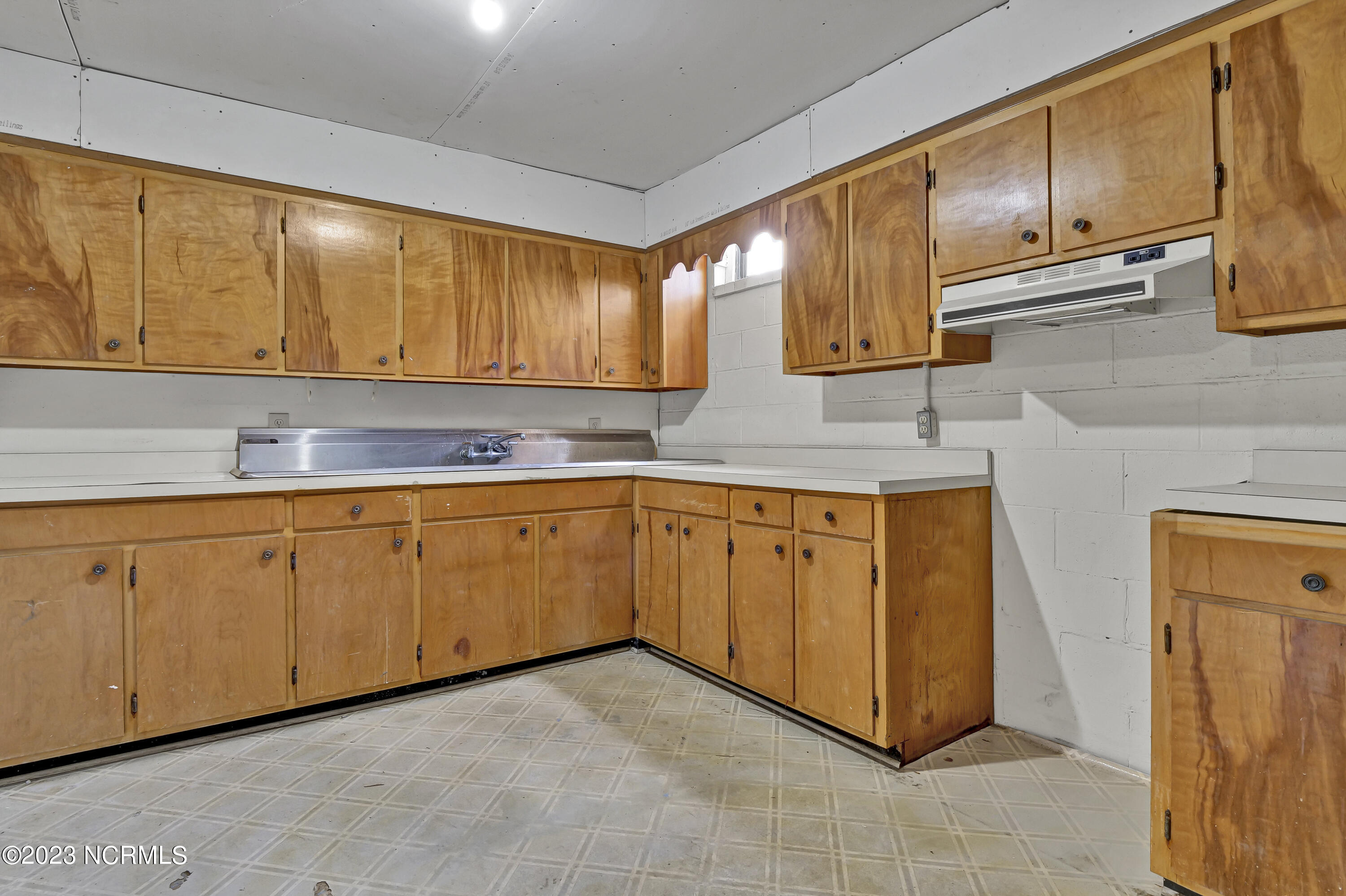 1201 Castle Street Property Photo 22