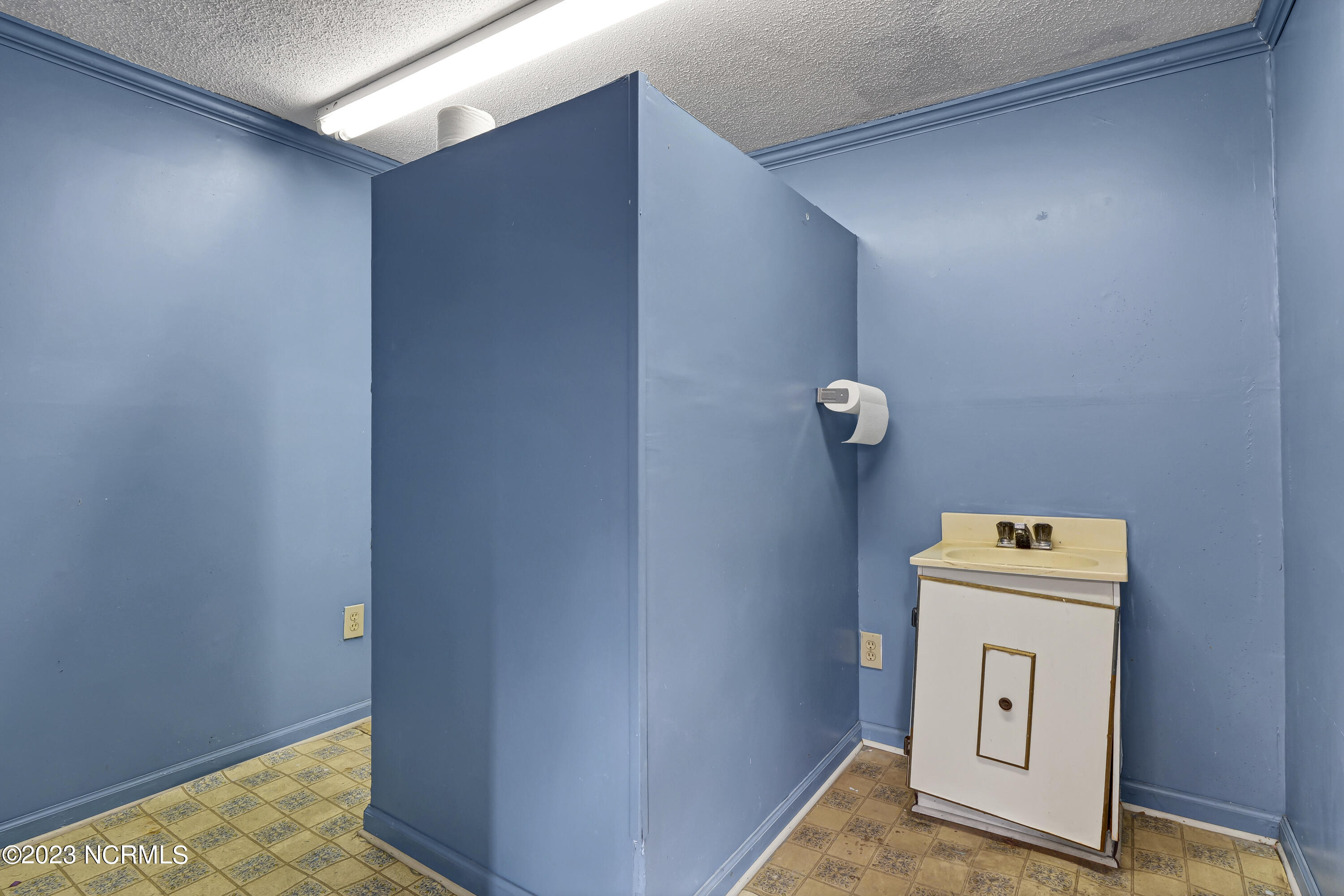 1201 Castle Street Property Photo 23