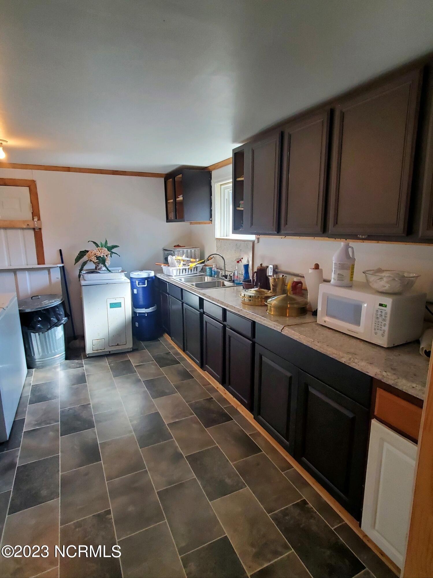524 Roseville Street Property Photo 7