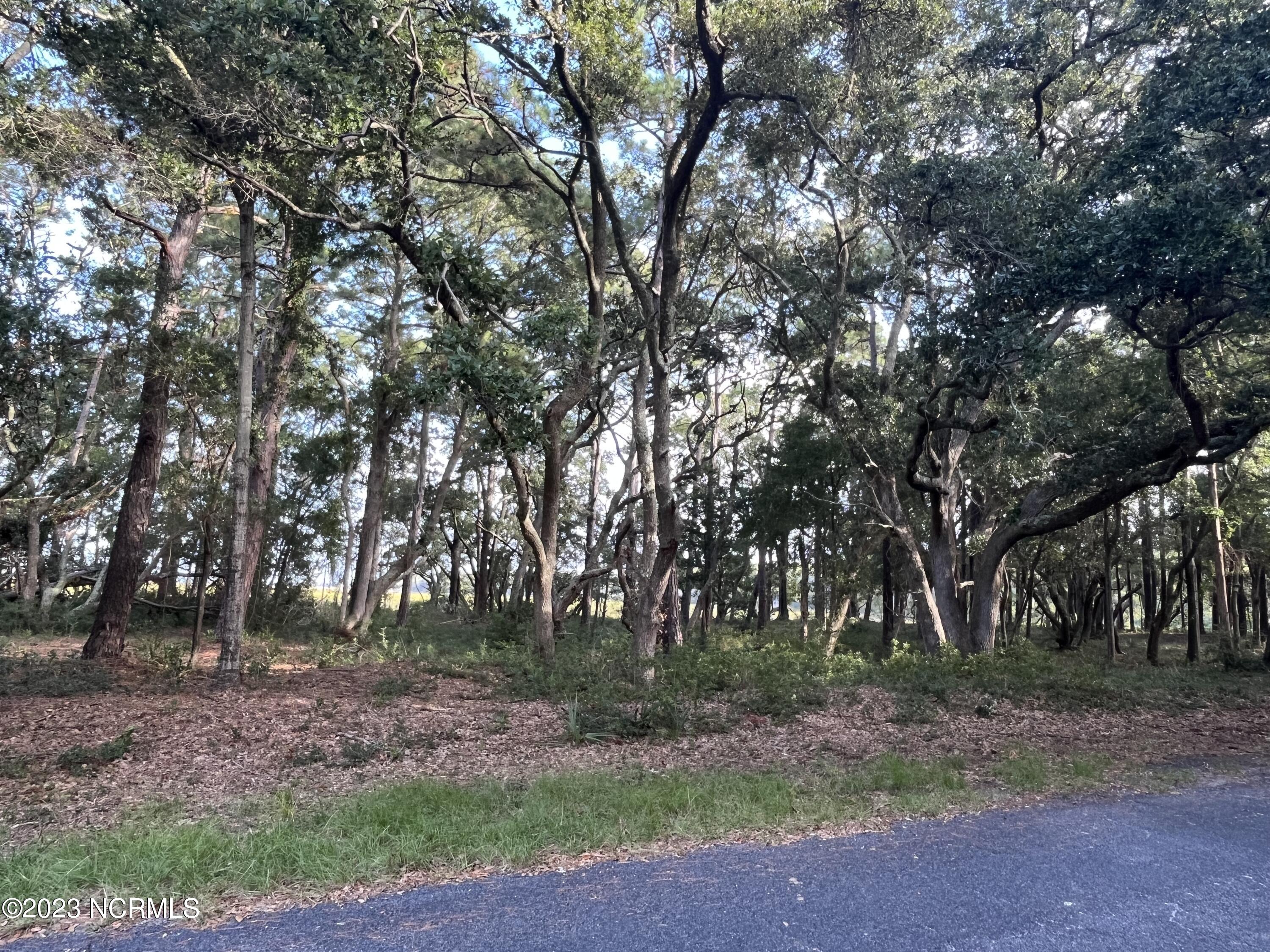 1 Windy Point Road Property Photo 2