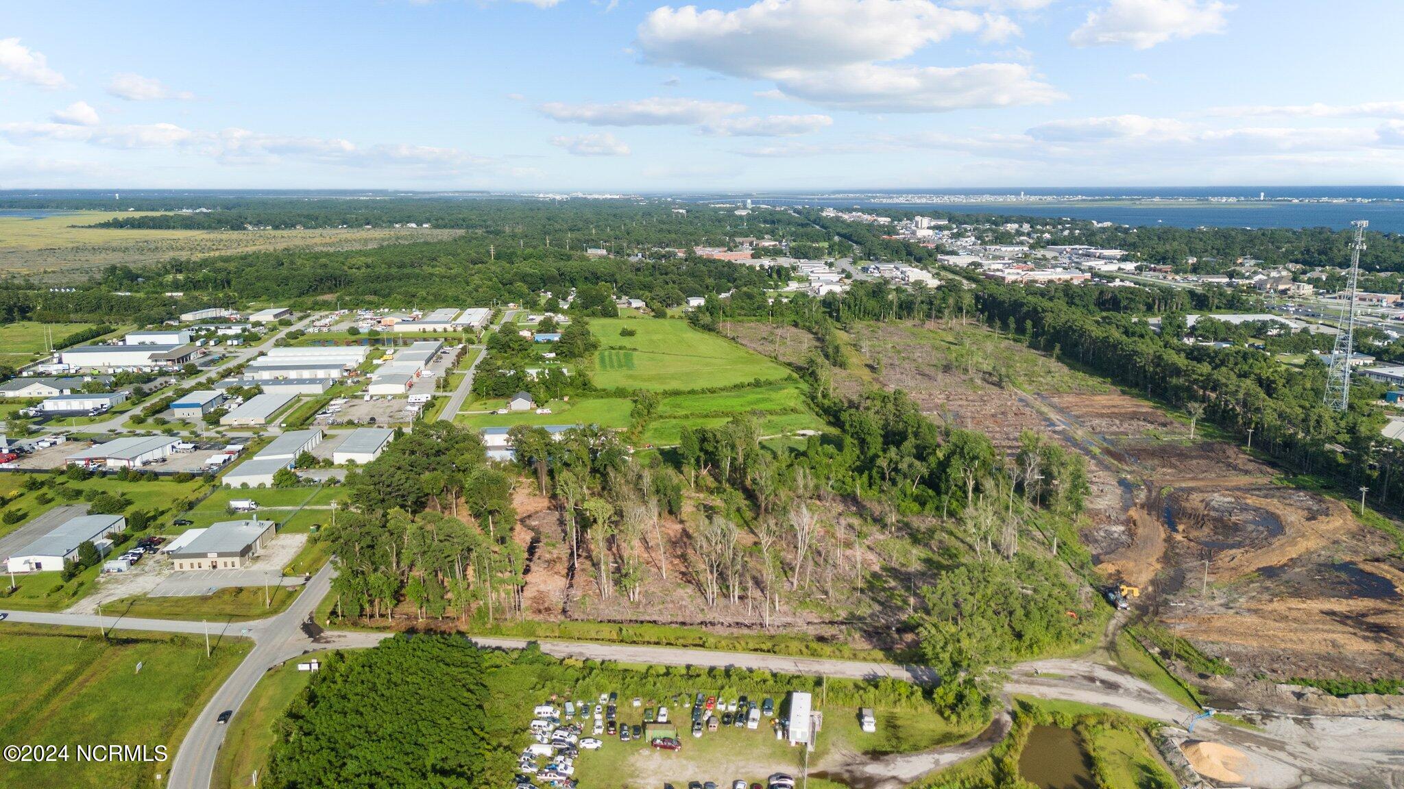5081 Business Drive Property Photo 4