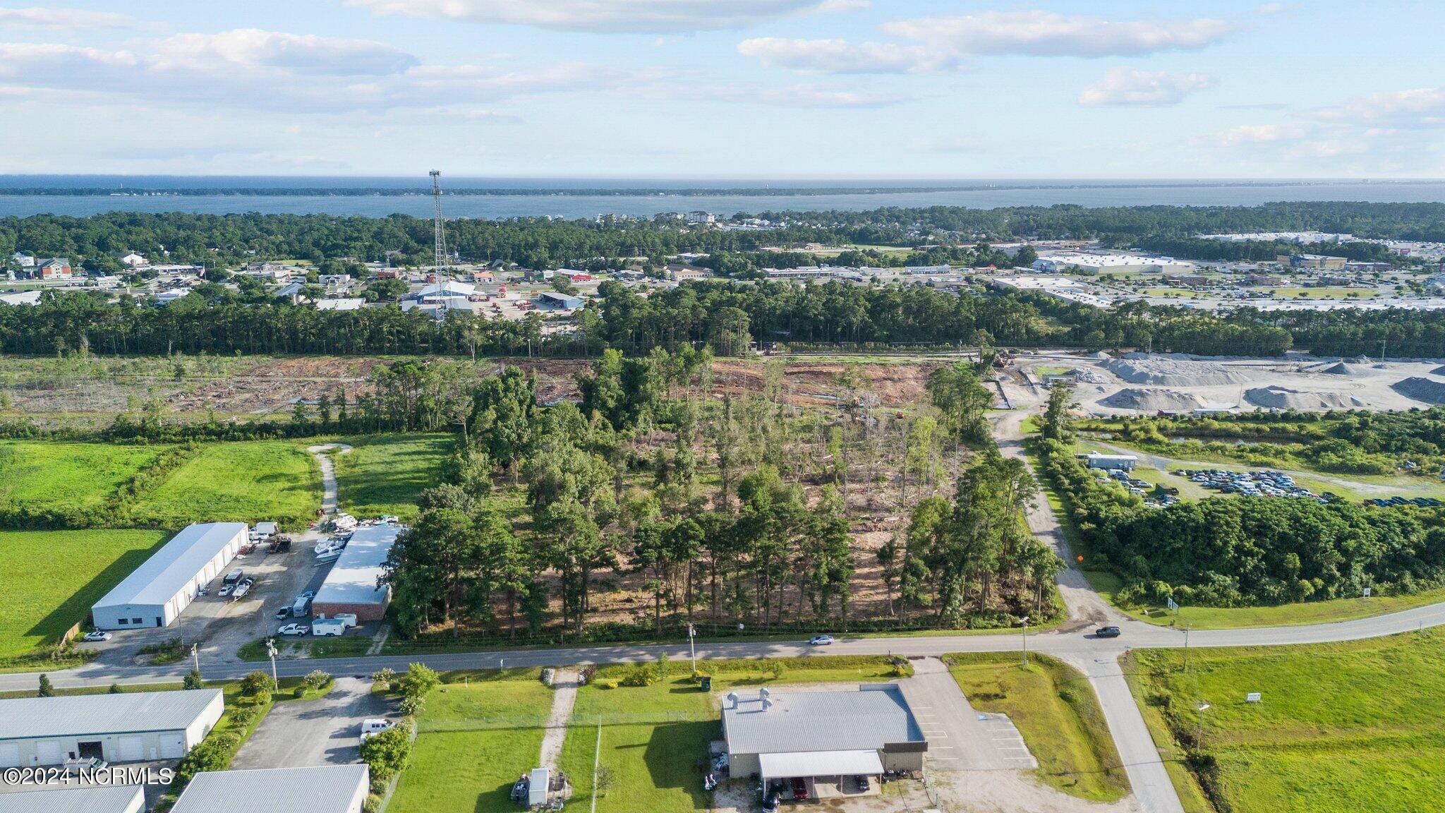 5081 Business Drive Property Photo 16