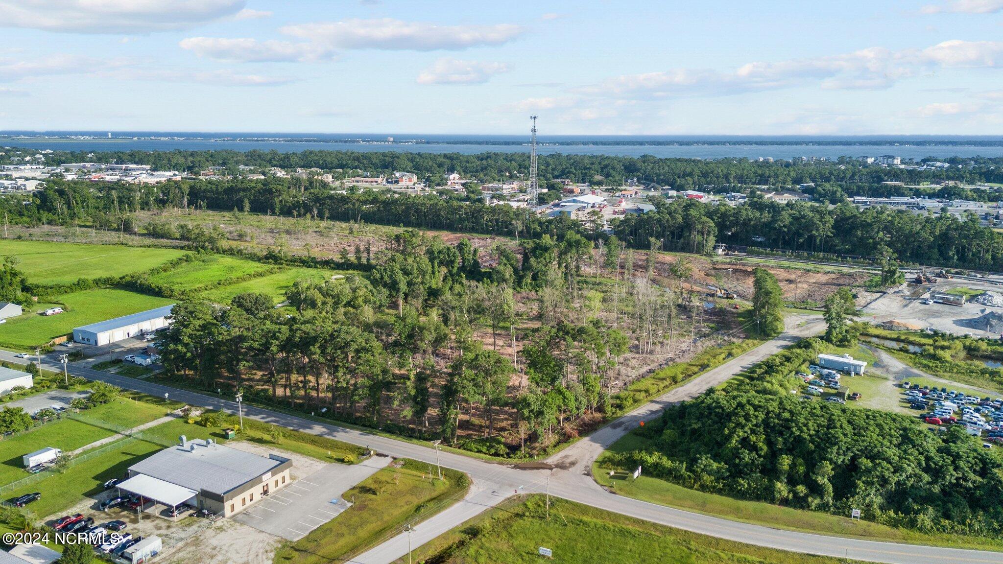 5081 Business Drive Property Photo 18