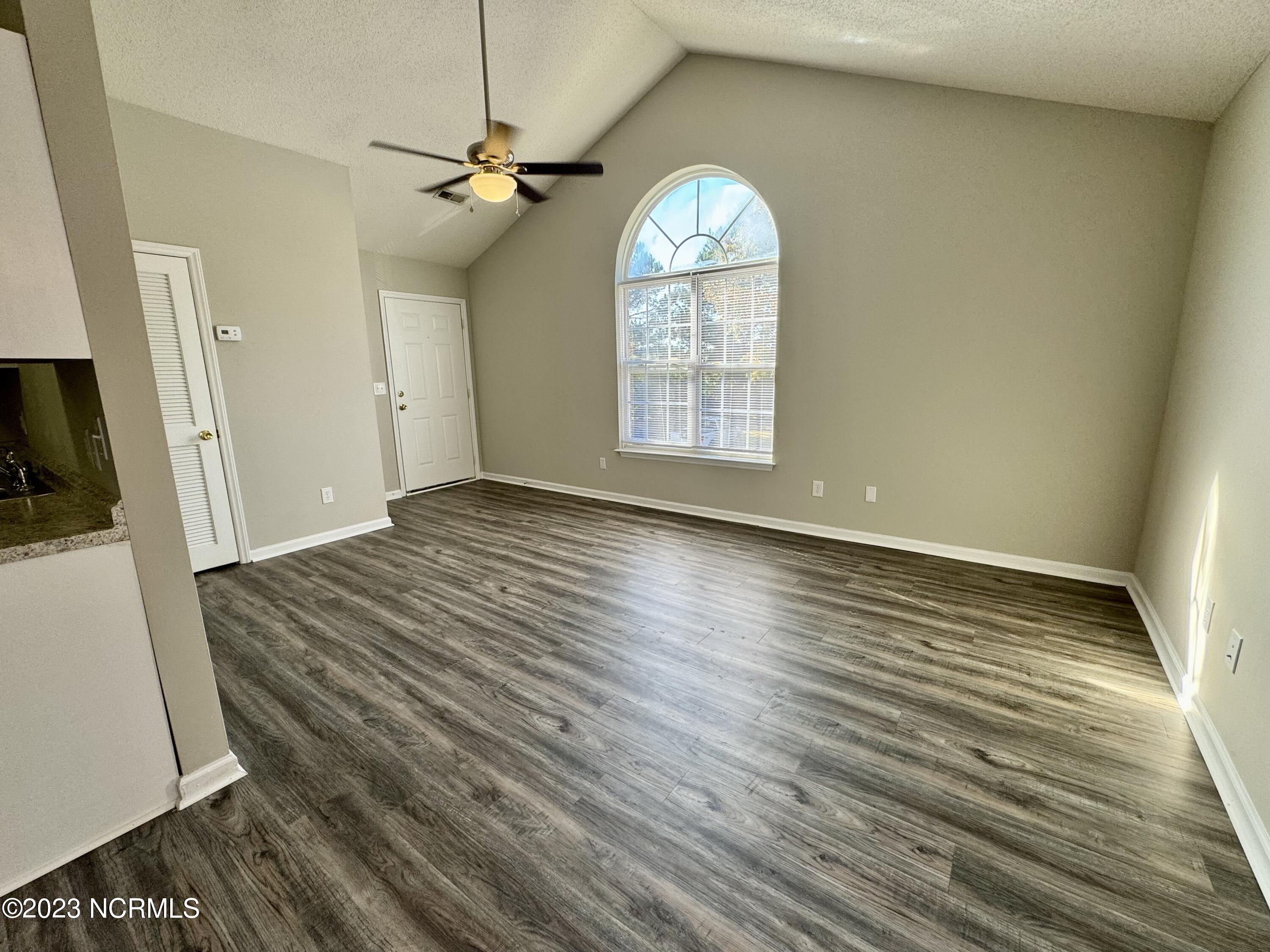1247 Westpointe Drive Property Photo 2