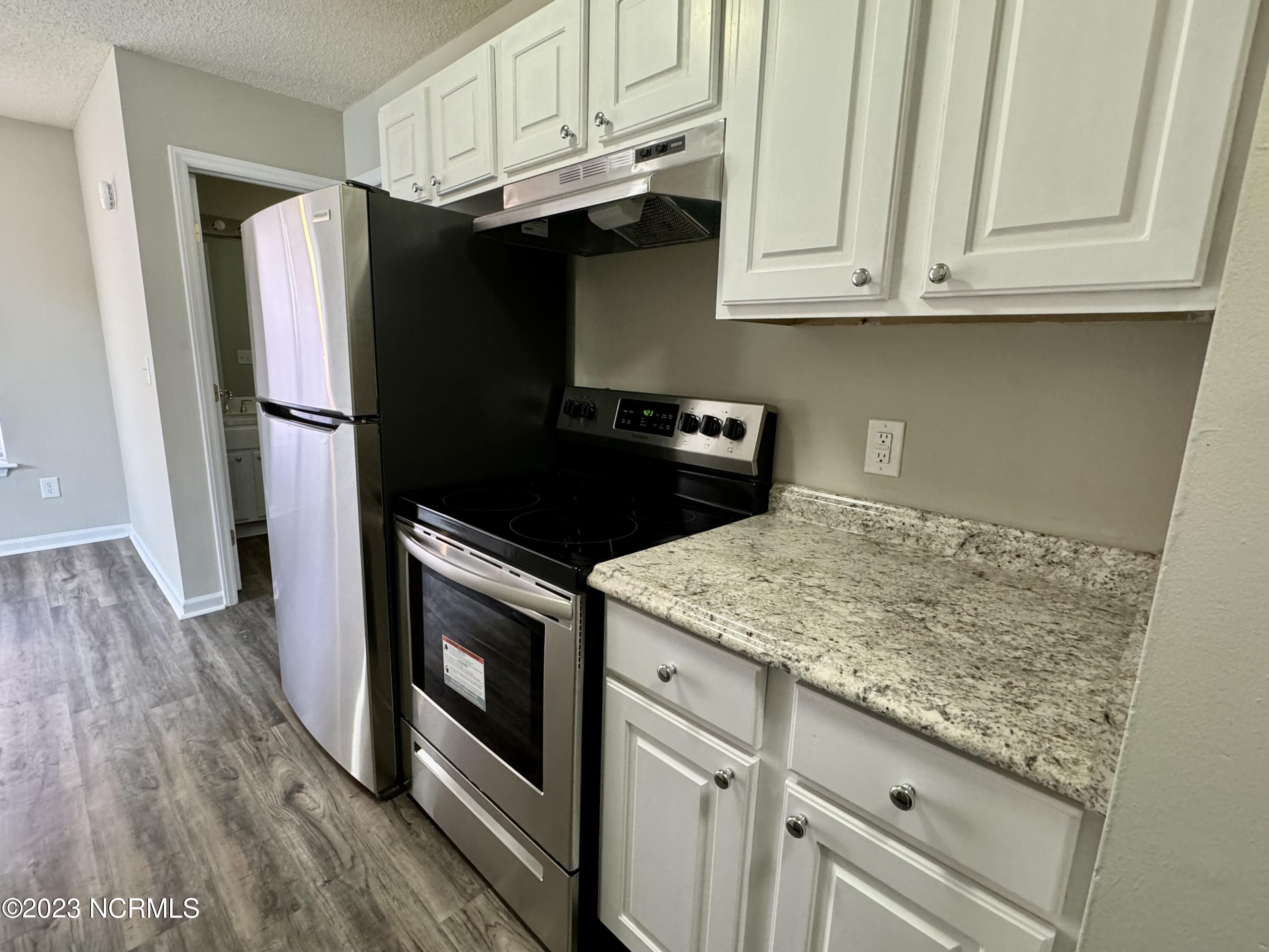 1247 Westpointe Drive Property Photo 8