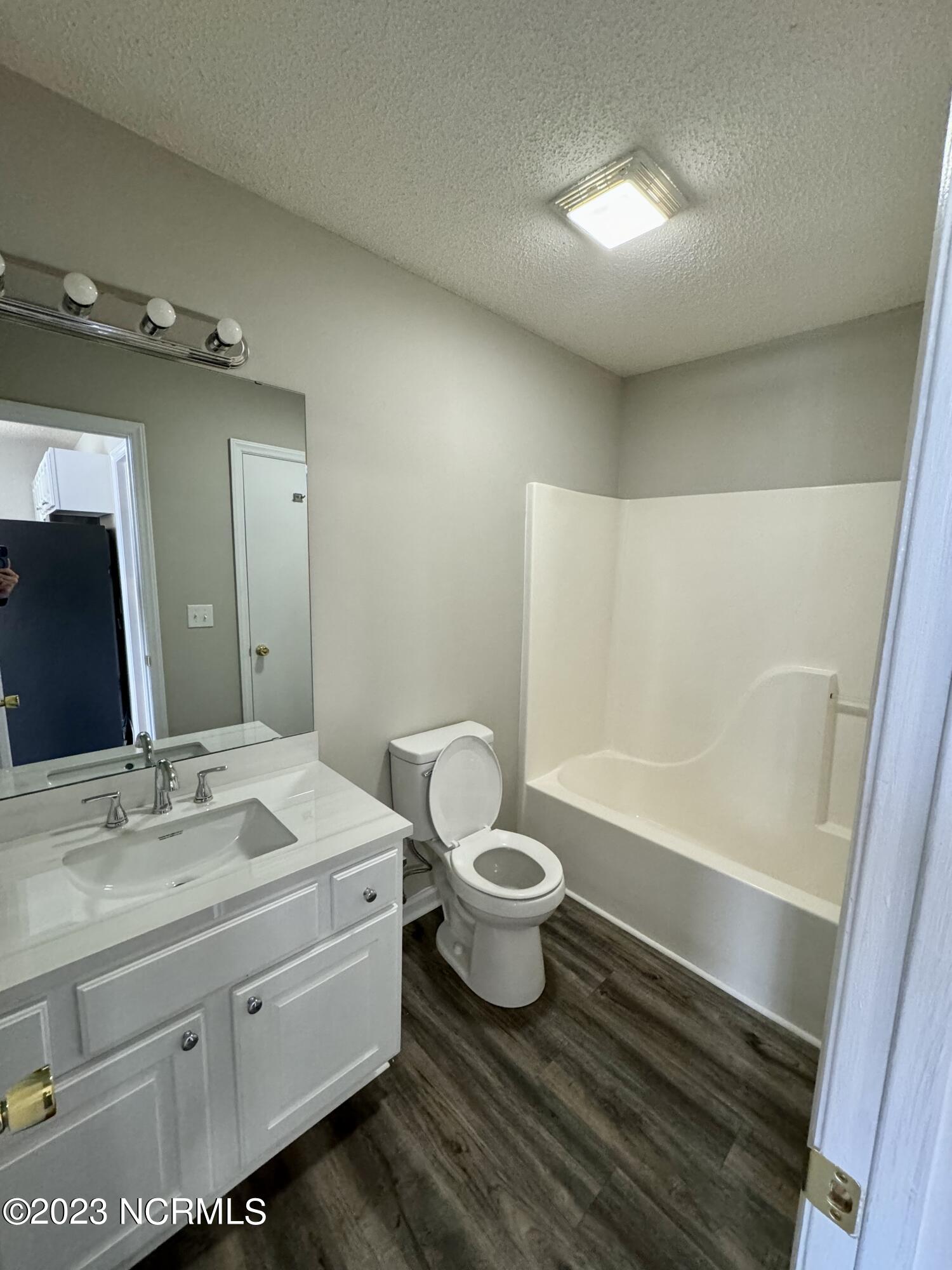 1247 Westpointe Drive Property Photo 10