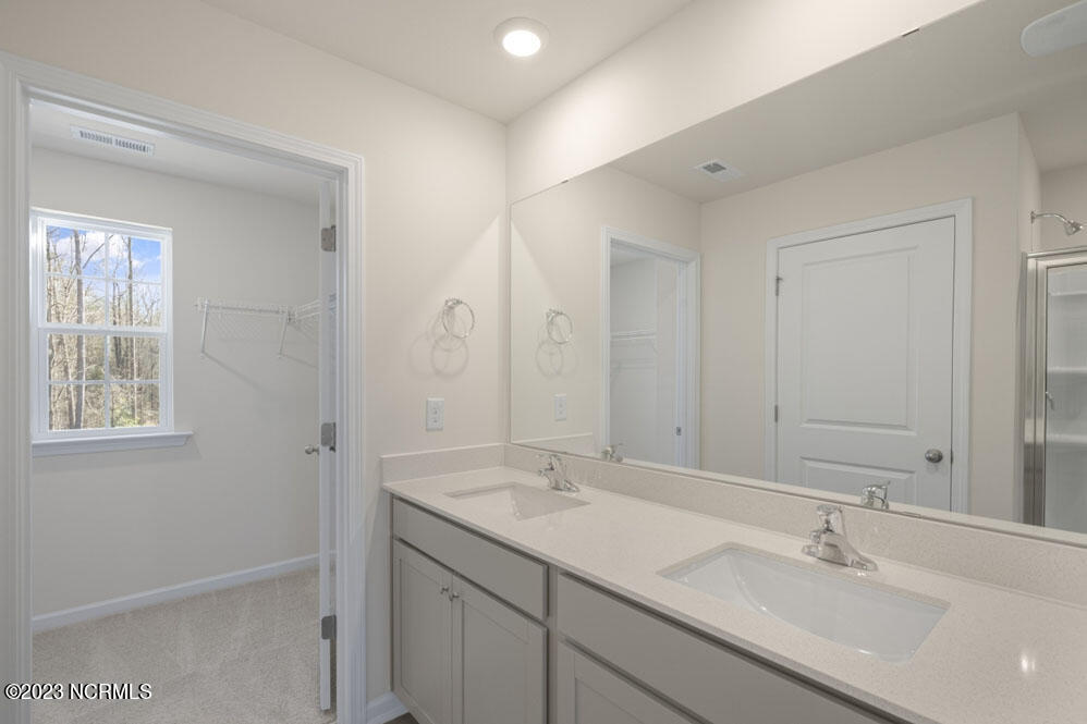 122 Bay Laurel Drive Property Photo 18
