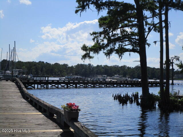 1 Croatan Road Property Photo 10