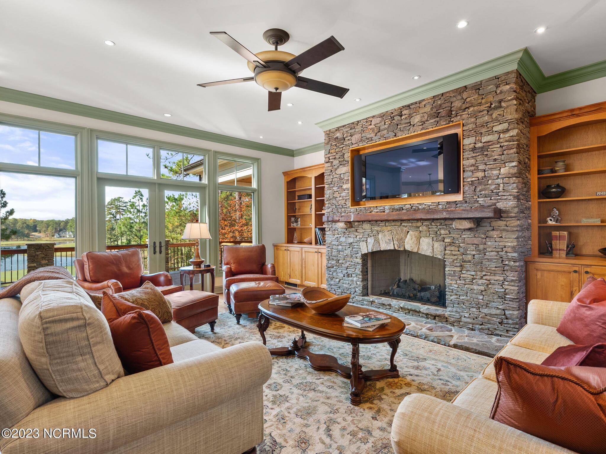 29 Elkton Drive Property Photo 8