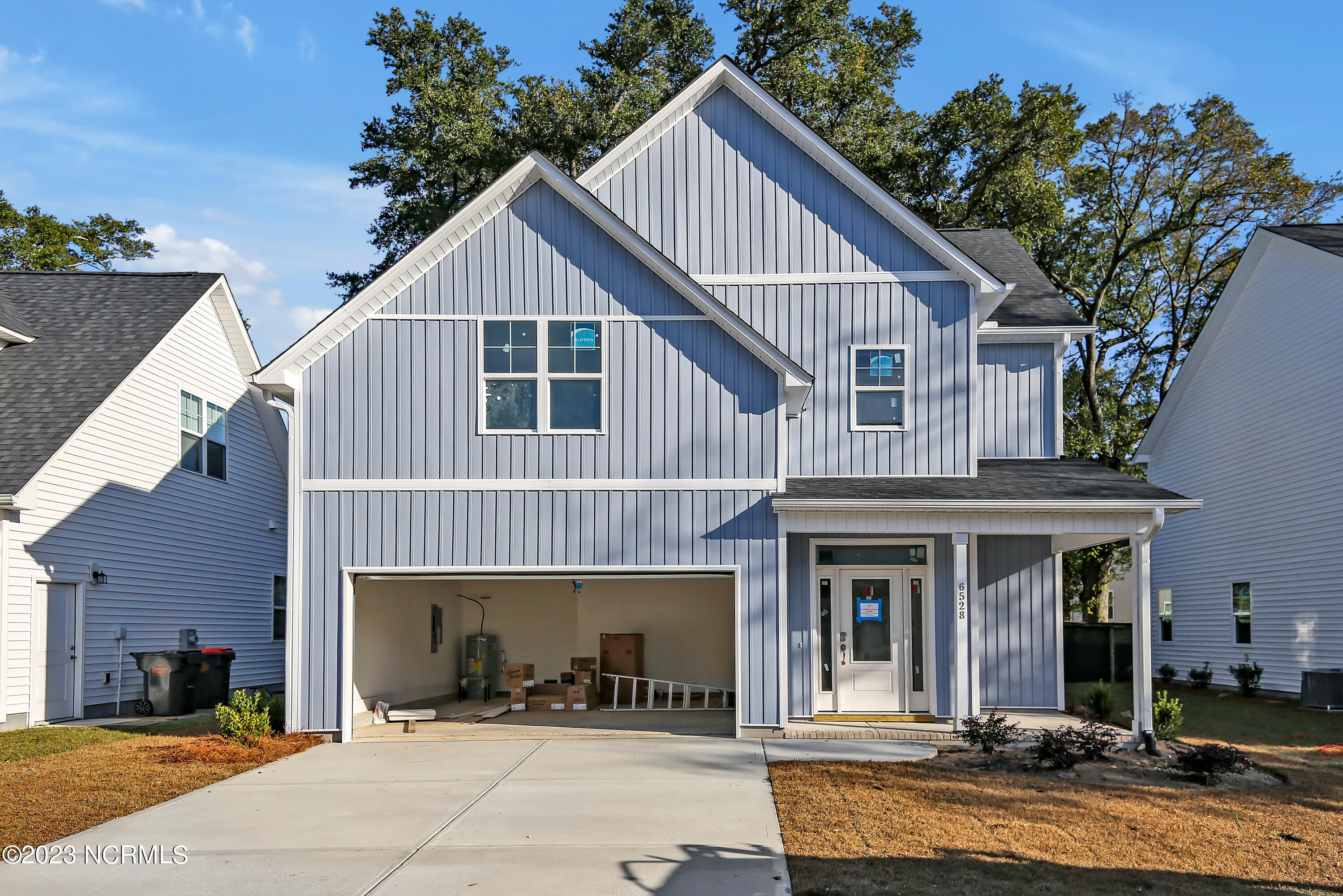6528 Oak Canopy Drive Property Photo 1