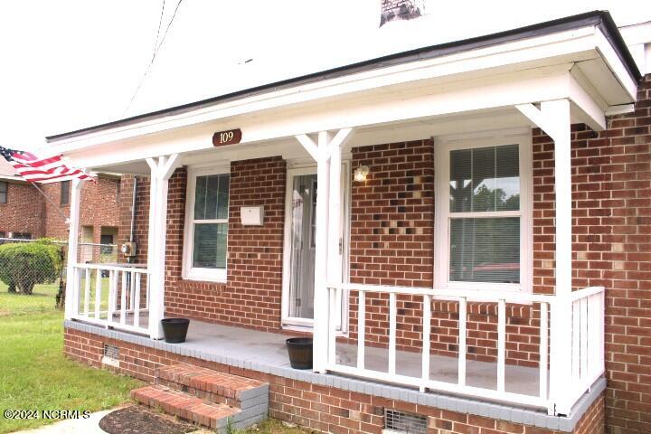 109 E South Street Property Photo