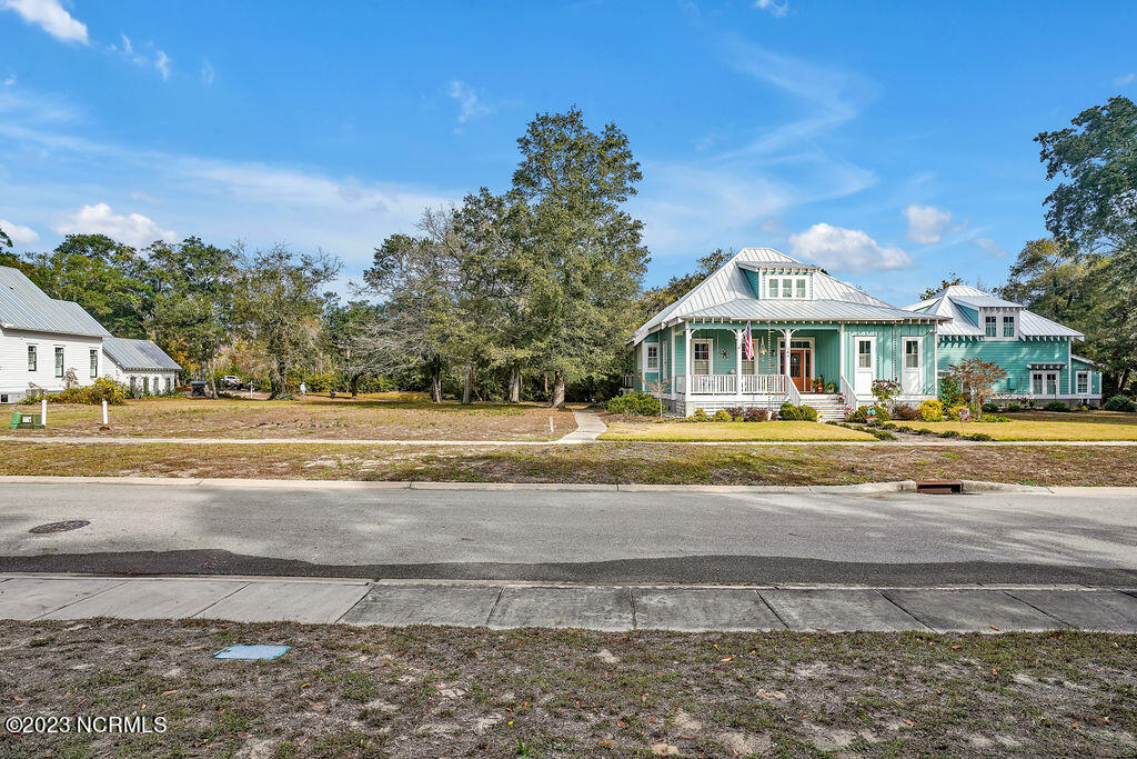 305 3 Fire Fly Lane Se Property Photo 4