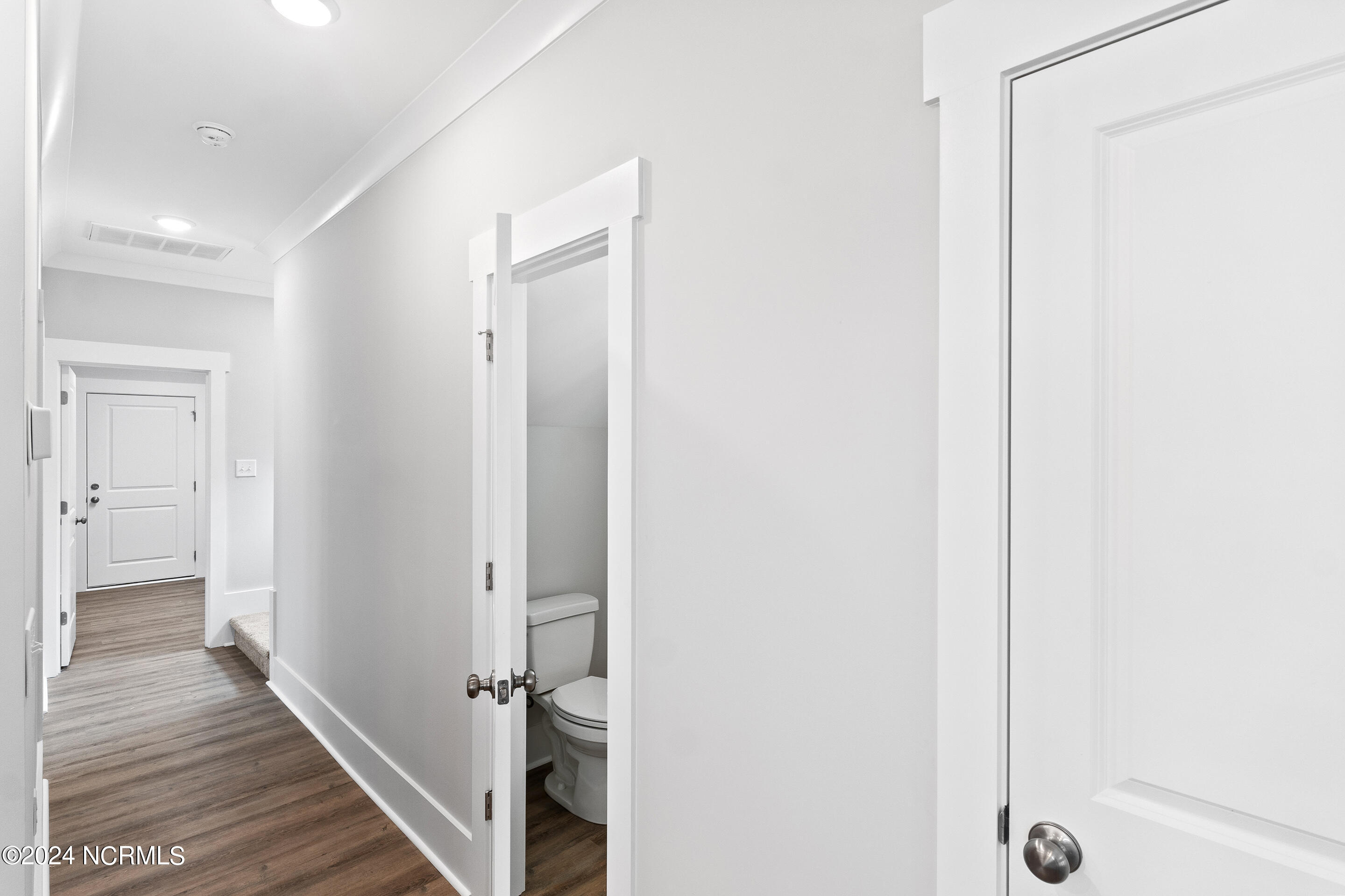1124 Cottage Park Alley Property Photo 17