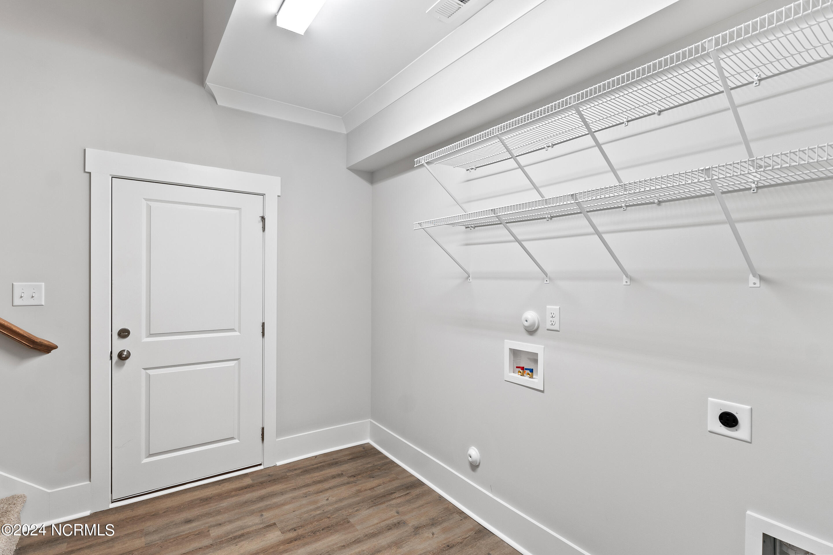 1124 Cottage Park Alley Property Photo 24