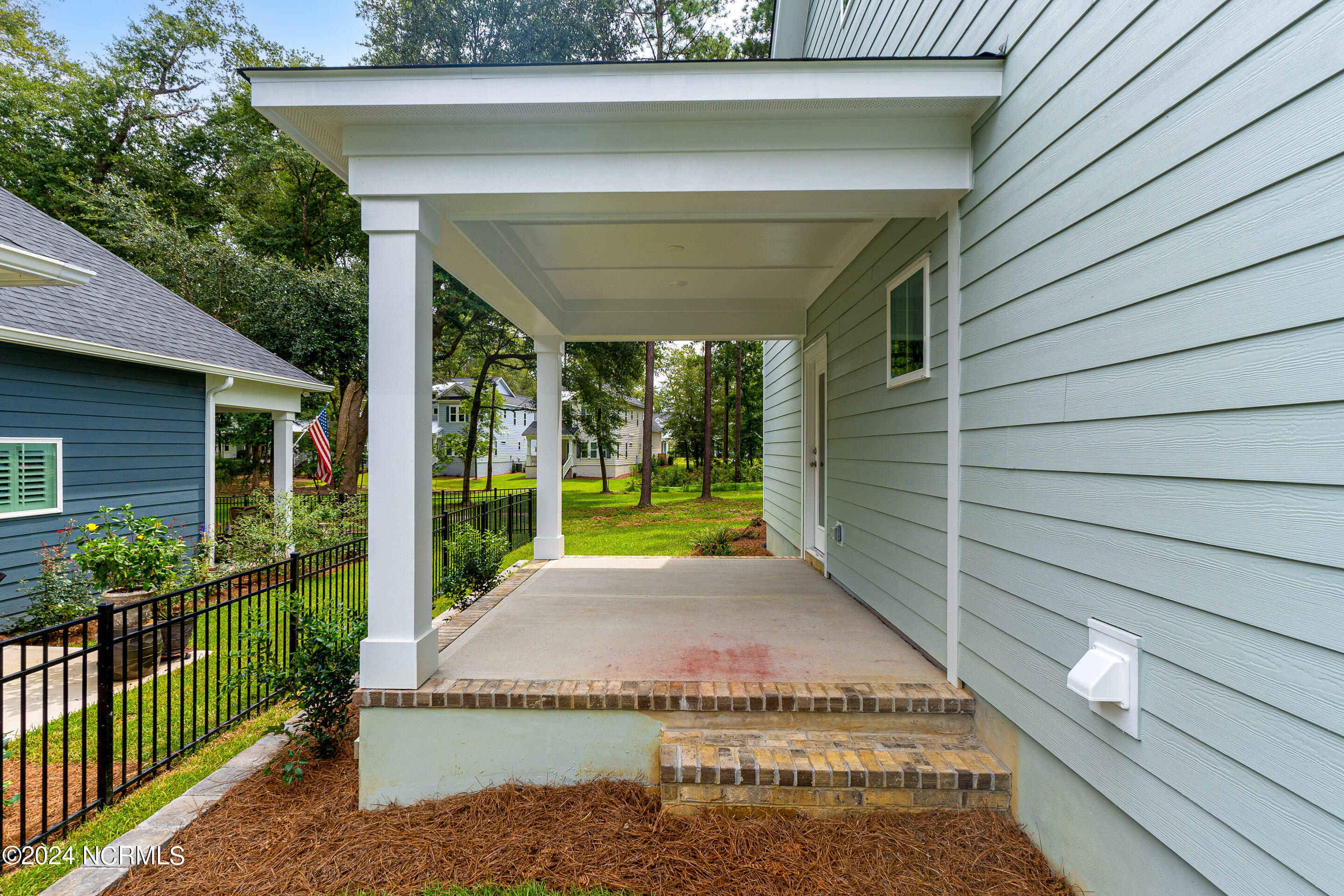 1124 Cottage Park Alley Property Photo 41