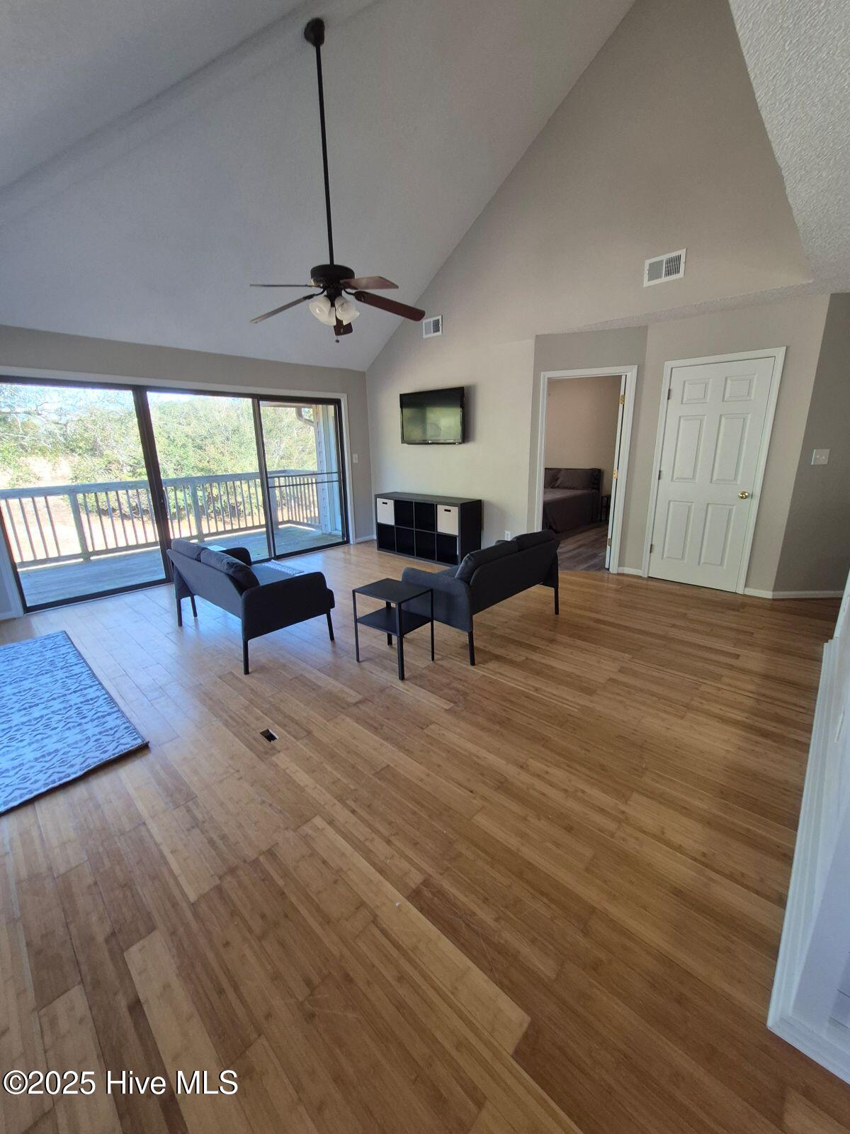 815 Colony Place E Property Photo 11