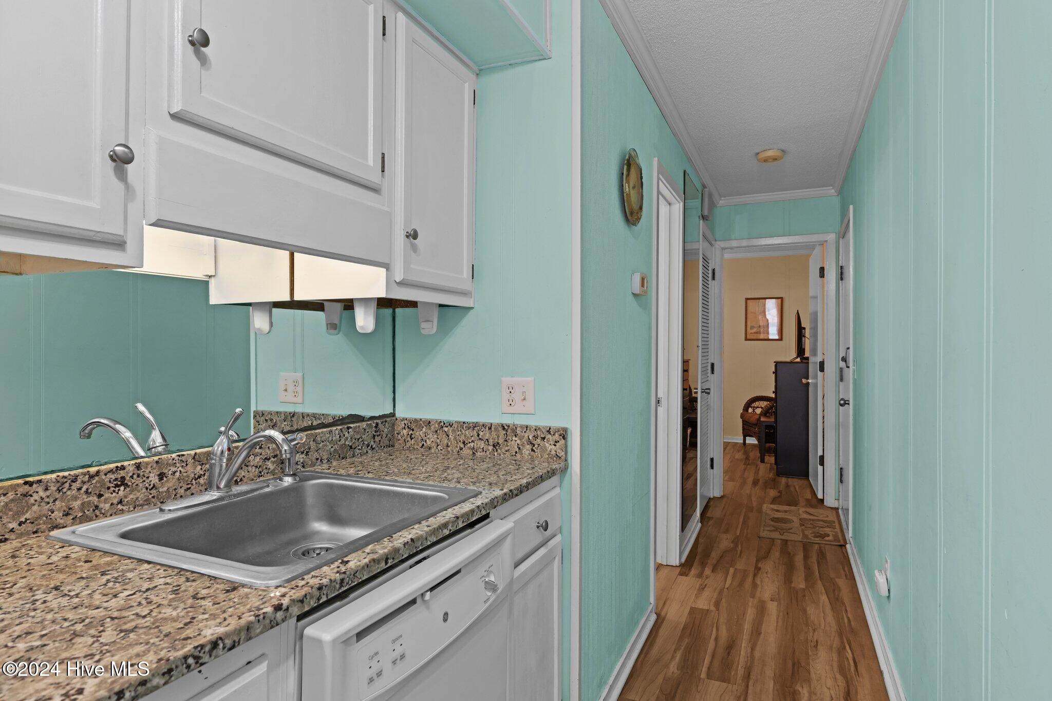 1904 E Ft Macon Road 346 Property Photo 4