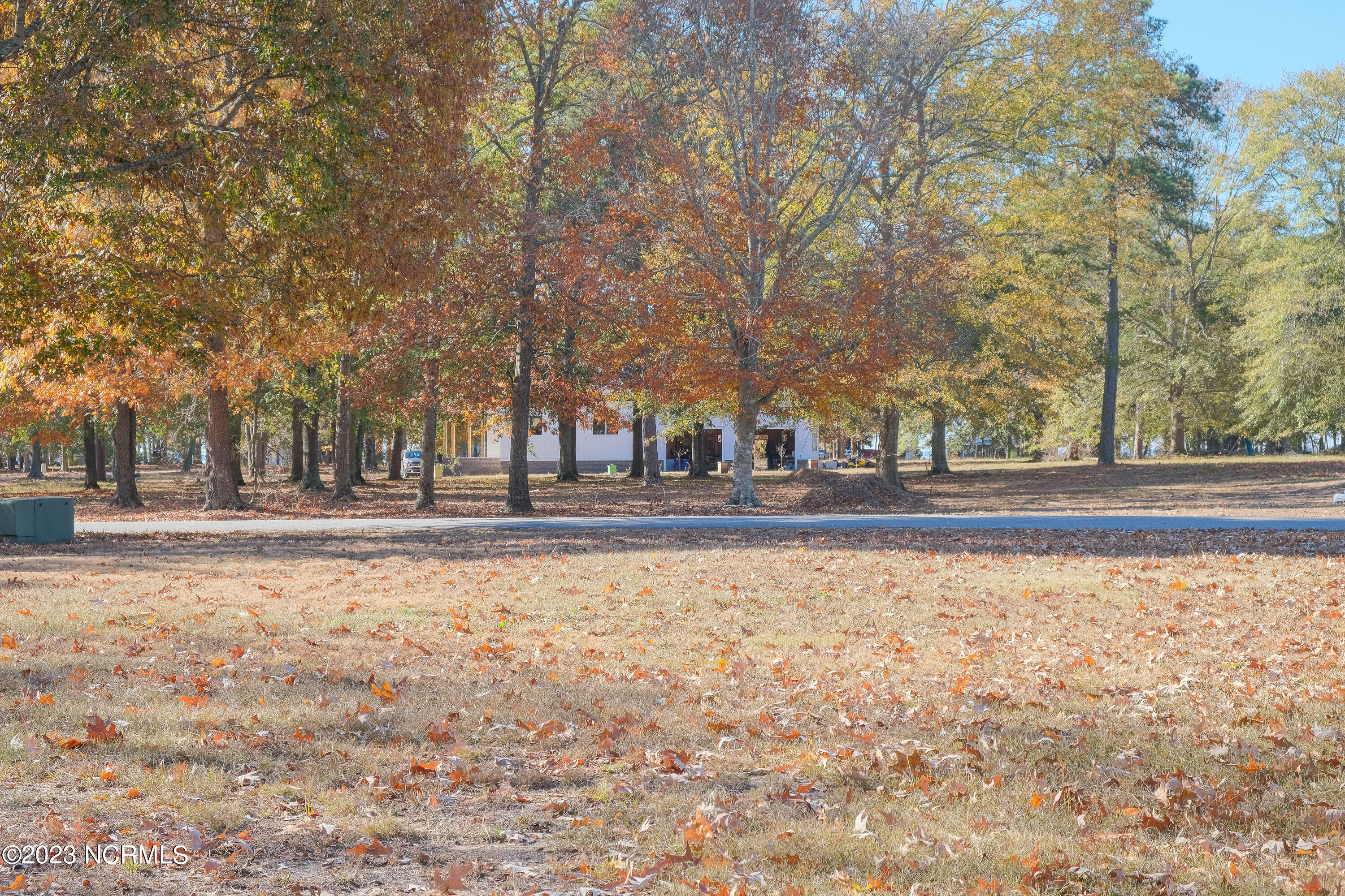 205 Lake Wood Drive Property Photo 11