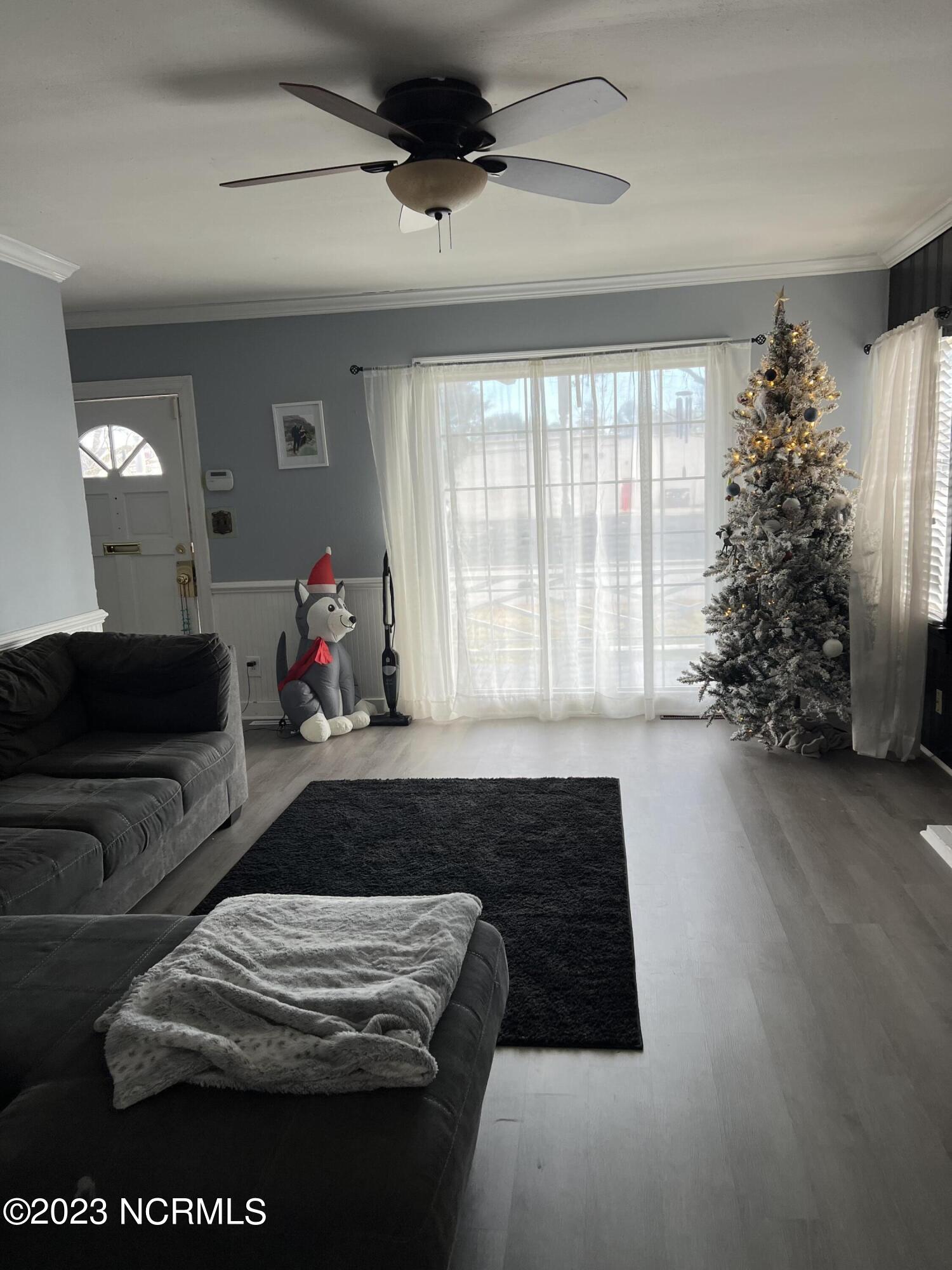 100 Marshall Street Property Photo 5