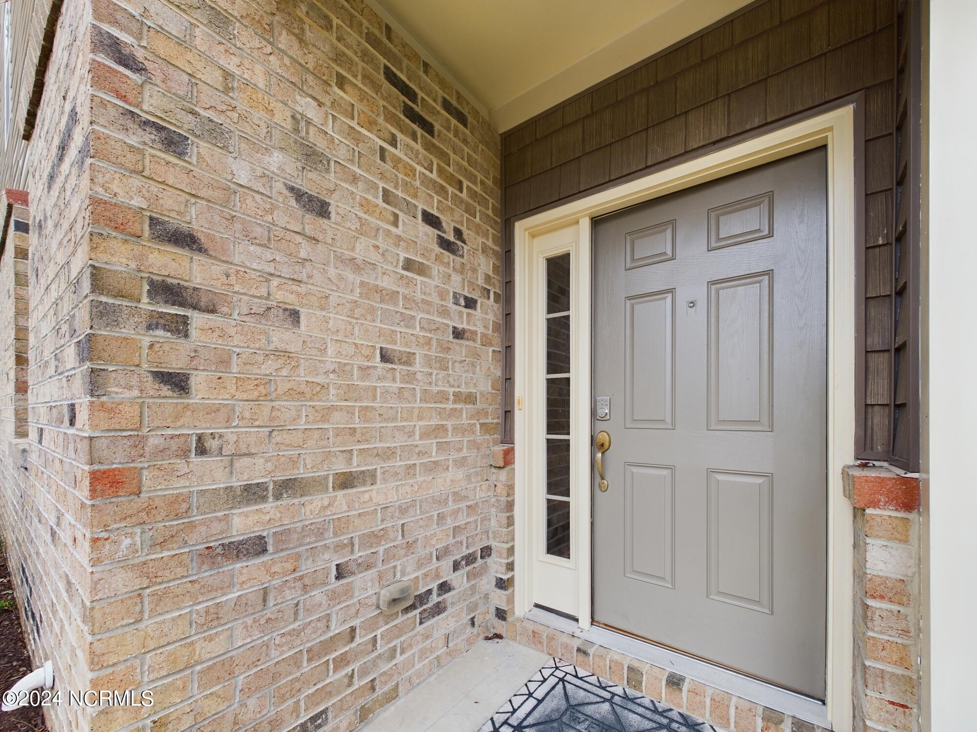 311 Scotlow Way Property Photo 10