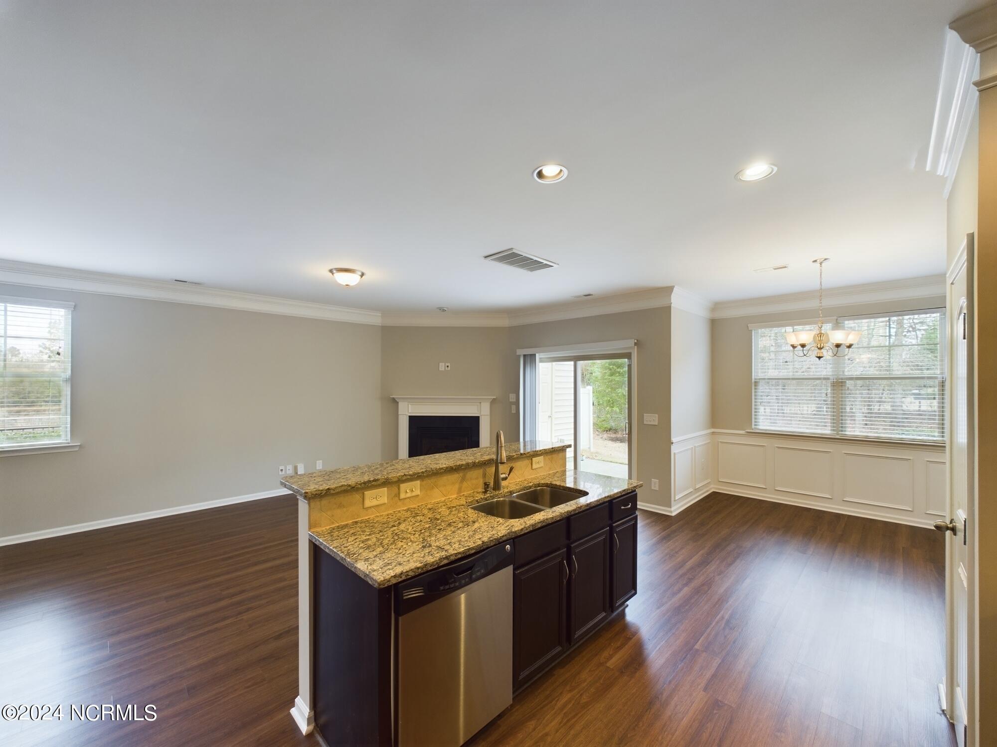 311 Scotlow Way Property Photo 26