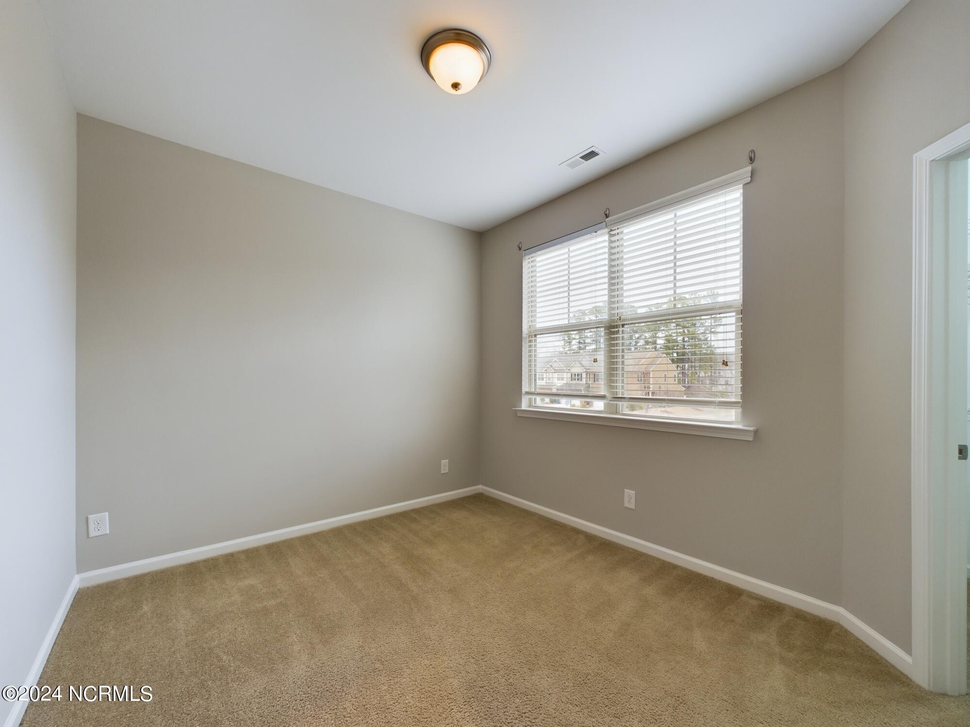 311 Scotlow Way Property Photo 36