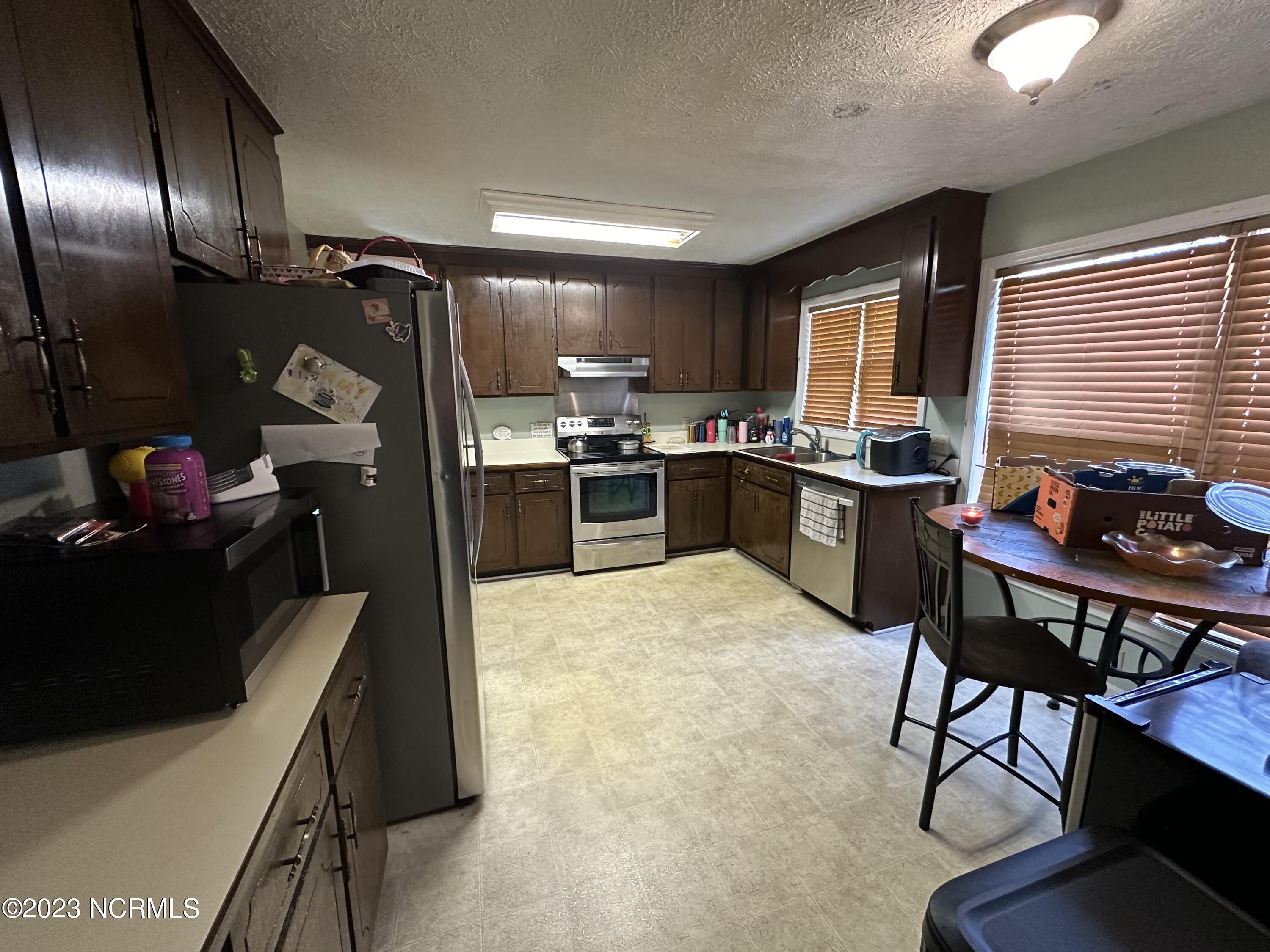 707 Highland Drive Property Photo 10