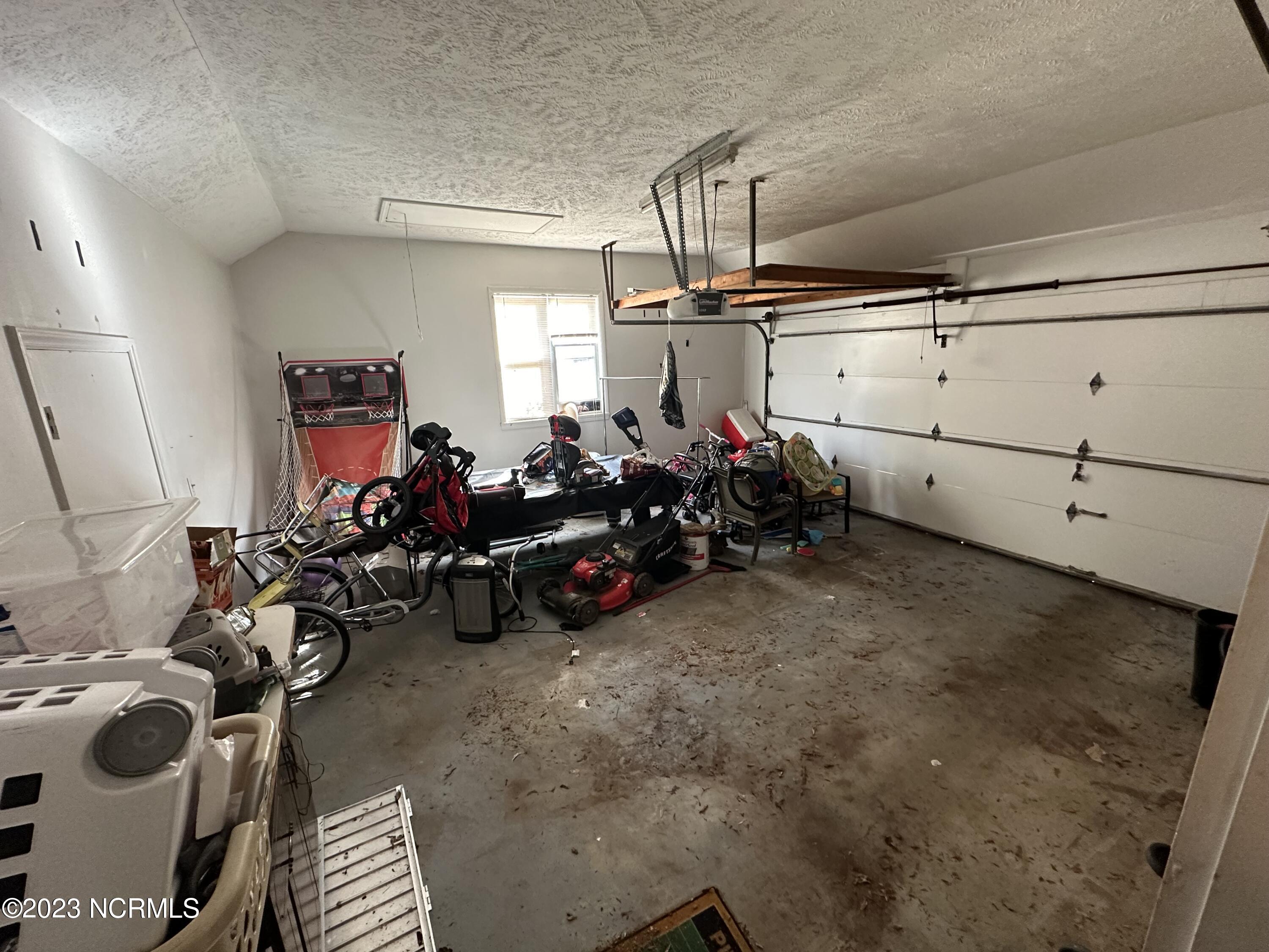 707 Highland Drive Property Photo 12