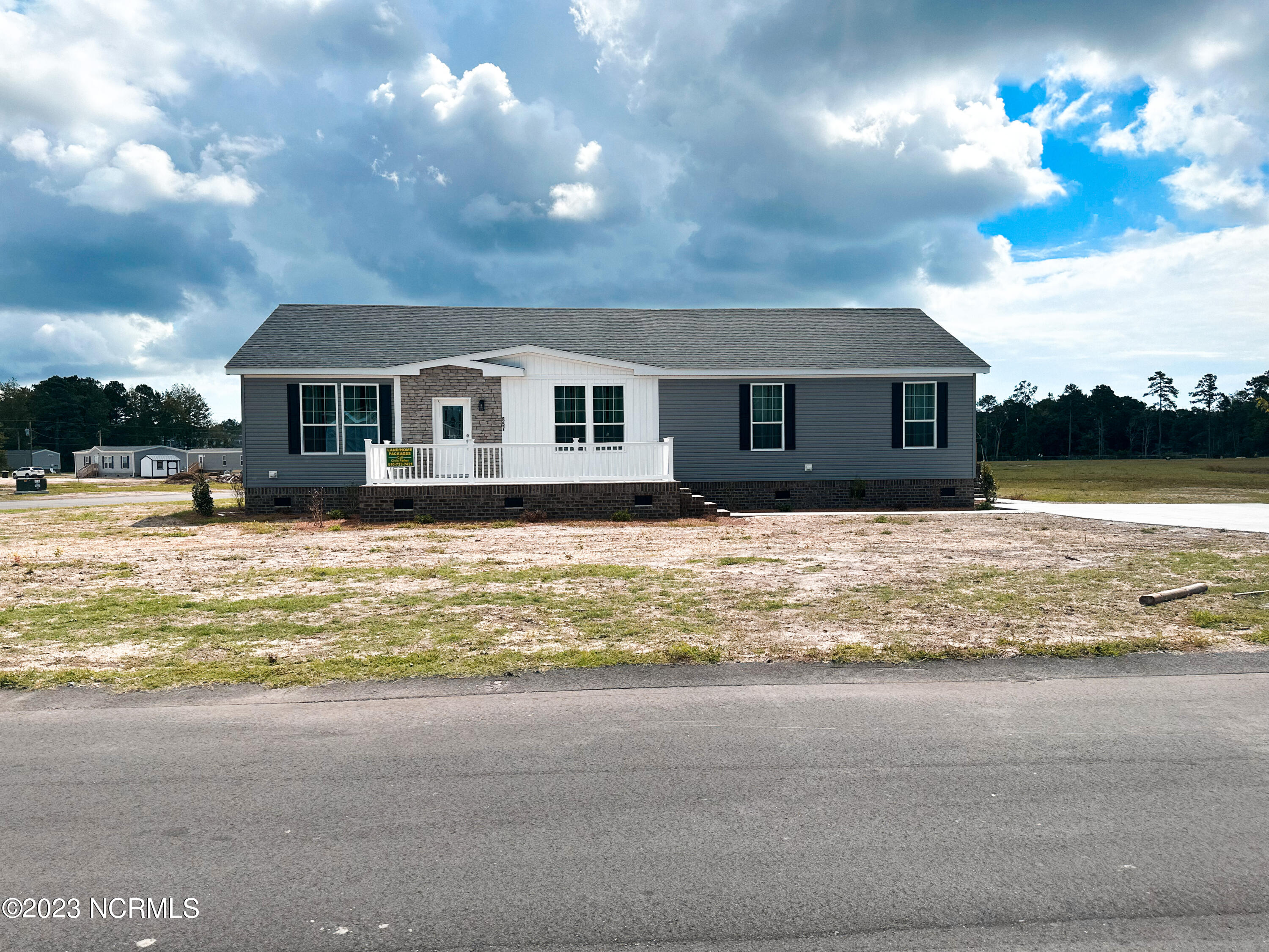 857 Yaupon Drive Property Photo 1