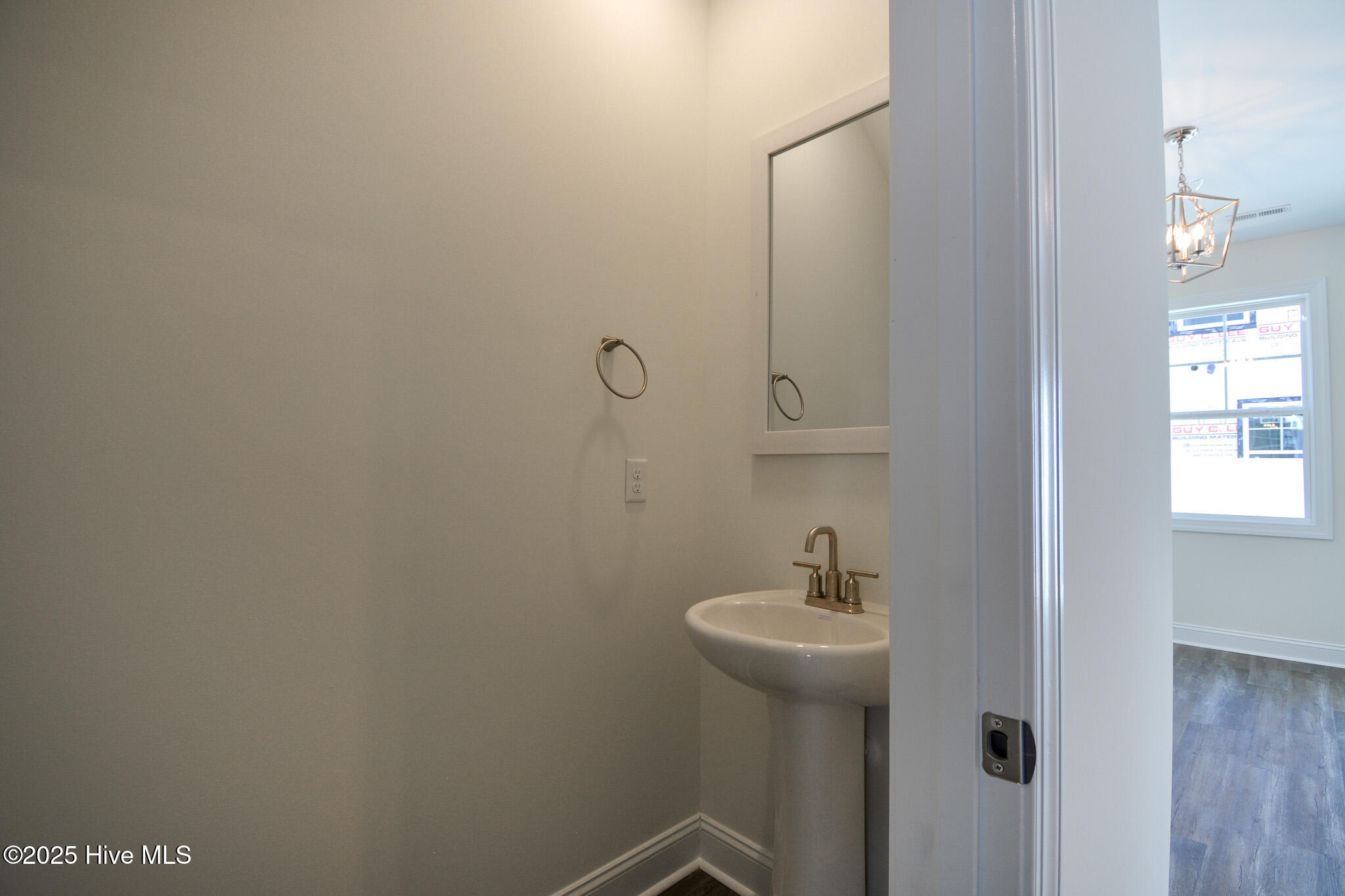 319 Starfish Lane Property Photo 13
