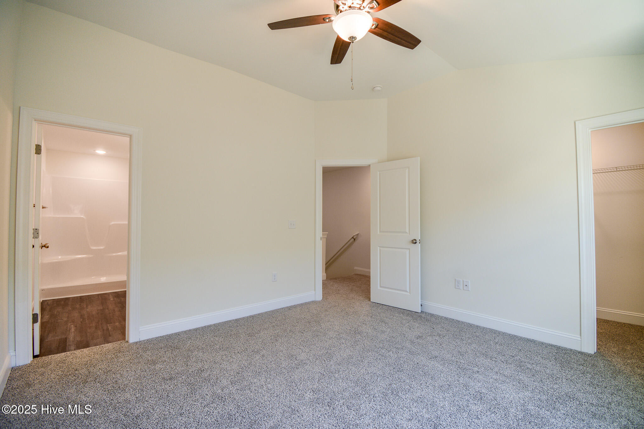 319 Starfish Lane Property Photo 16