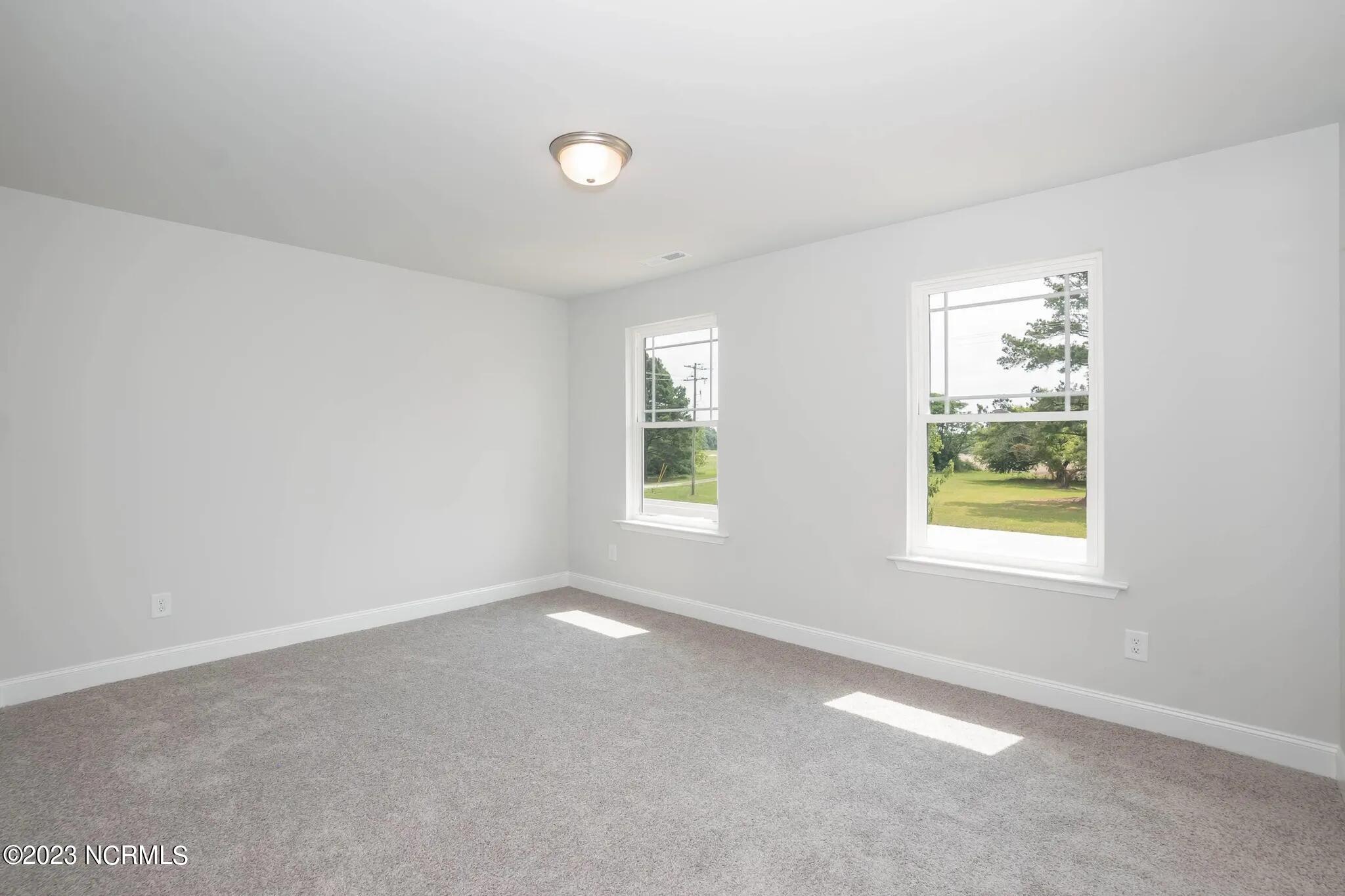 337 Eliza Way Property Photo 8